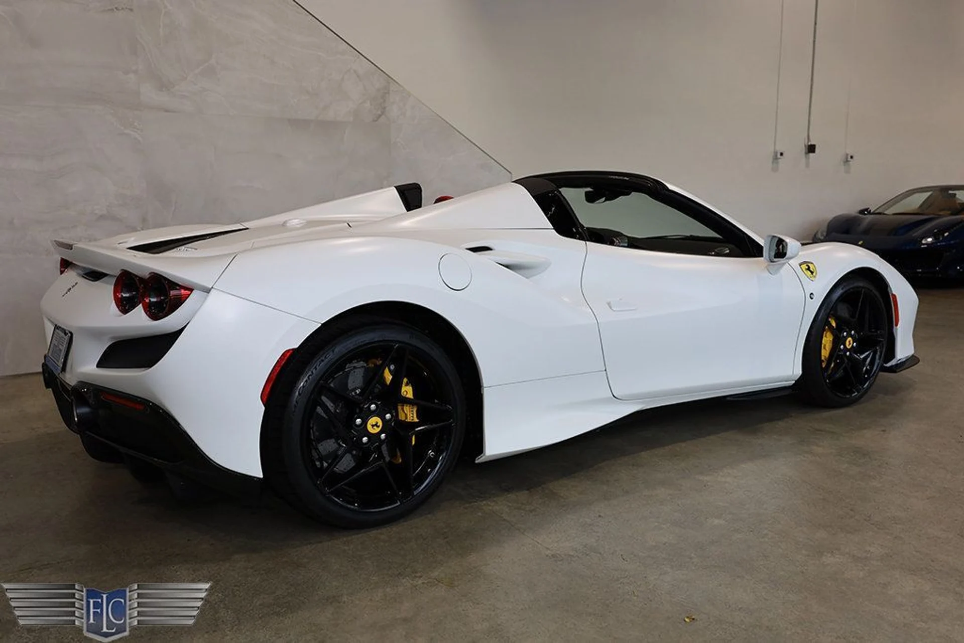 mph004_3512560674_used_2023_ferrari_f8_spider_convertible_9689_22910555_5_1024_039627a80f