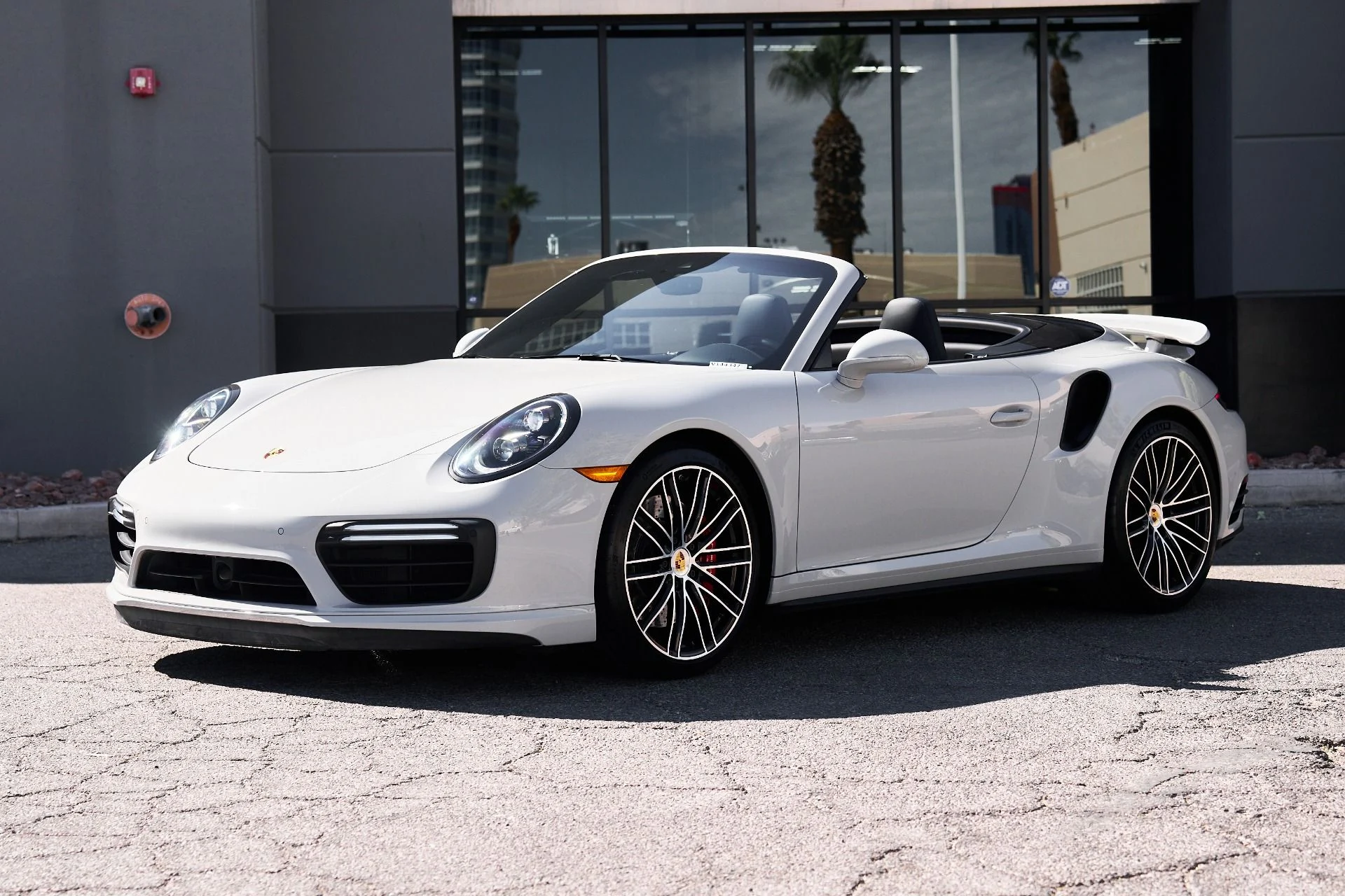 mph004_3516659856_Used_2019_Porsche_911_Turbo_1757547188_571c0c7a4d