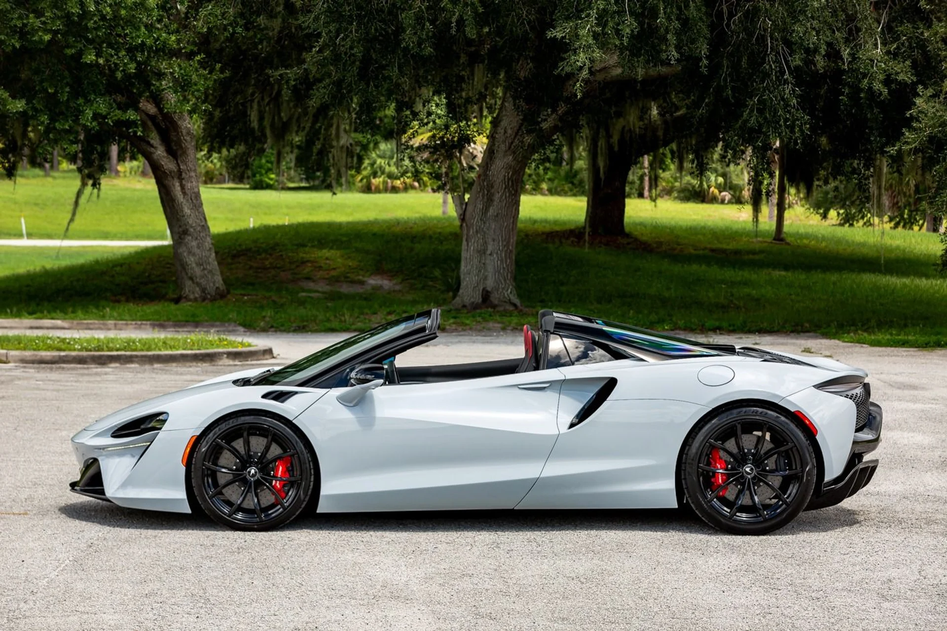 mph004_3517396418_446_p5_l_9497bdab59