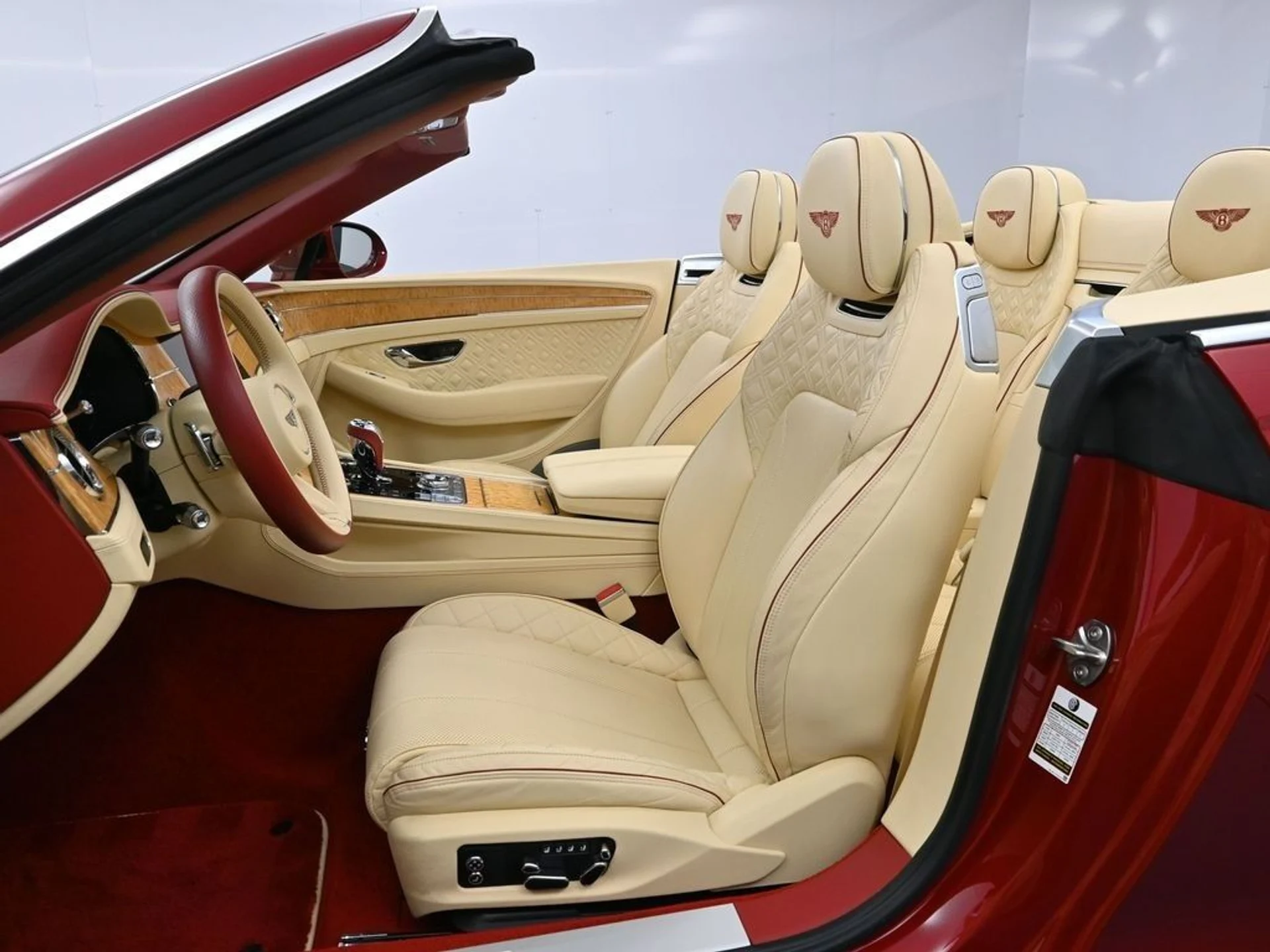 mph004_3535333352_d124735585af77bd224d77329ff08ff0x_131ae74e75