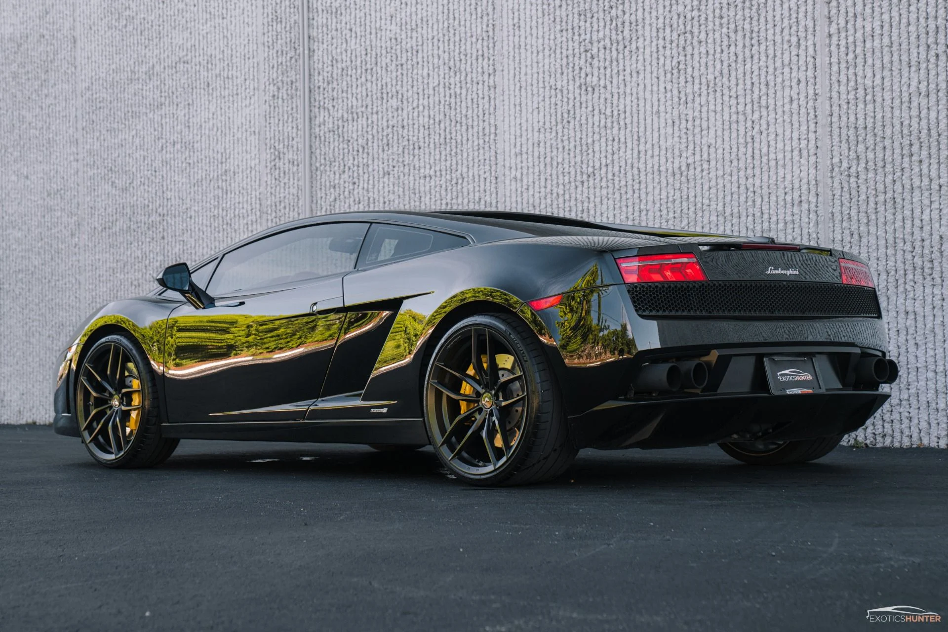 mph004_3539365583_Used_2012_Lamborghini_Gallardo_LP_550_2_on_Vorsteiner_Forged_Wheels_w_Front_Lift_1755035749_110204529e