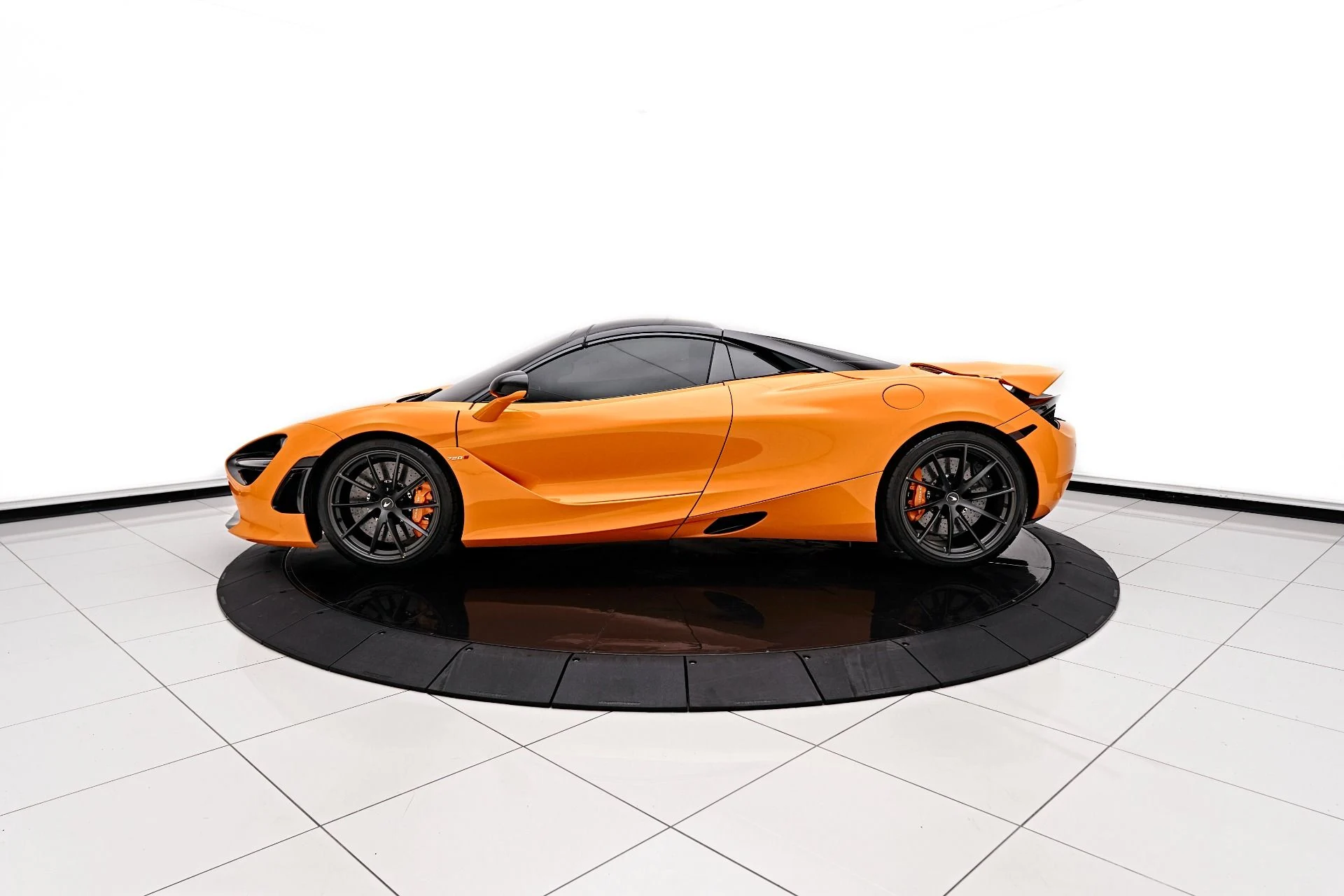 mph004_3541757951_Used_2021_Mc_Laren_720_S_Luxury_1707533603_94f6d0eefa
