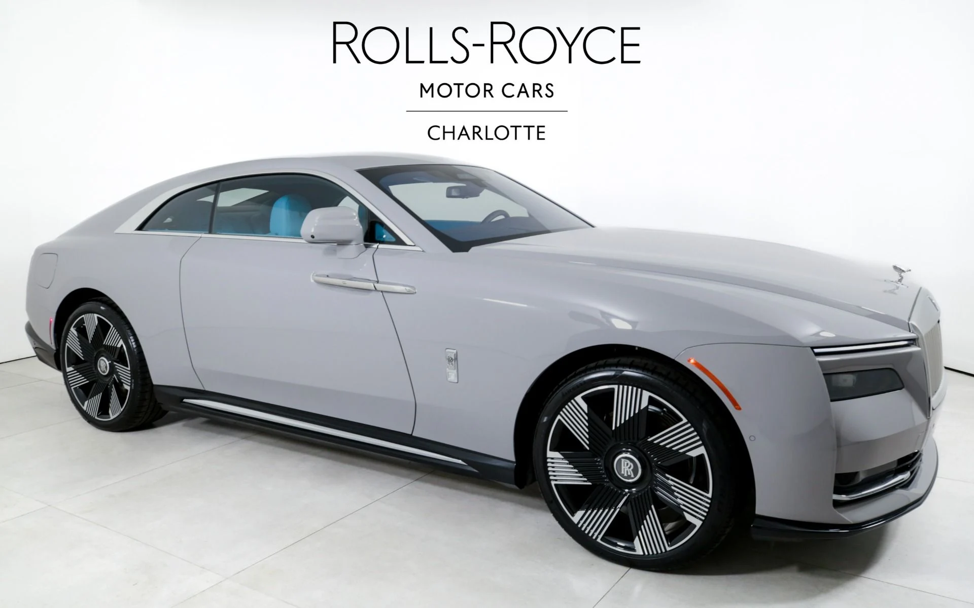 mph004_3541760865_Used_2025_Rolls_Royce_Spectre_1734039805_cb4a49cf4a