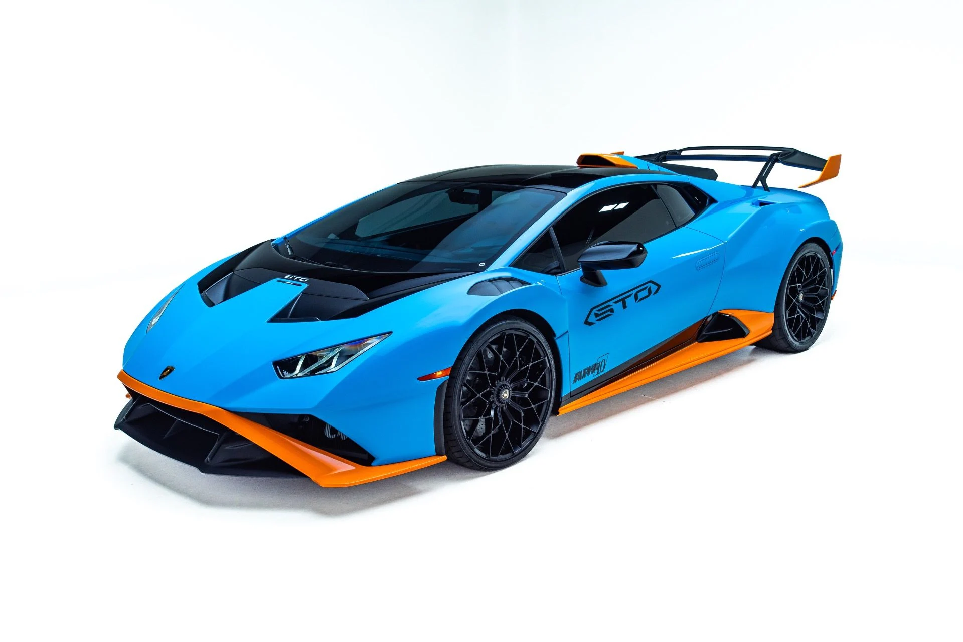 mph004_3542124323_Used_2024_Lamborghini_Huracan_STO_Alpha_10_Twin_Turbo_1786644416_0db08e0474