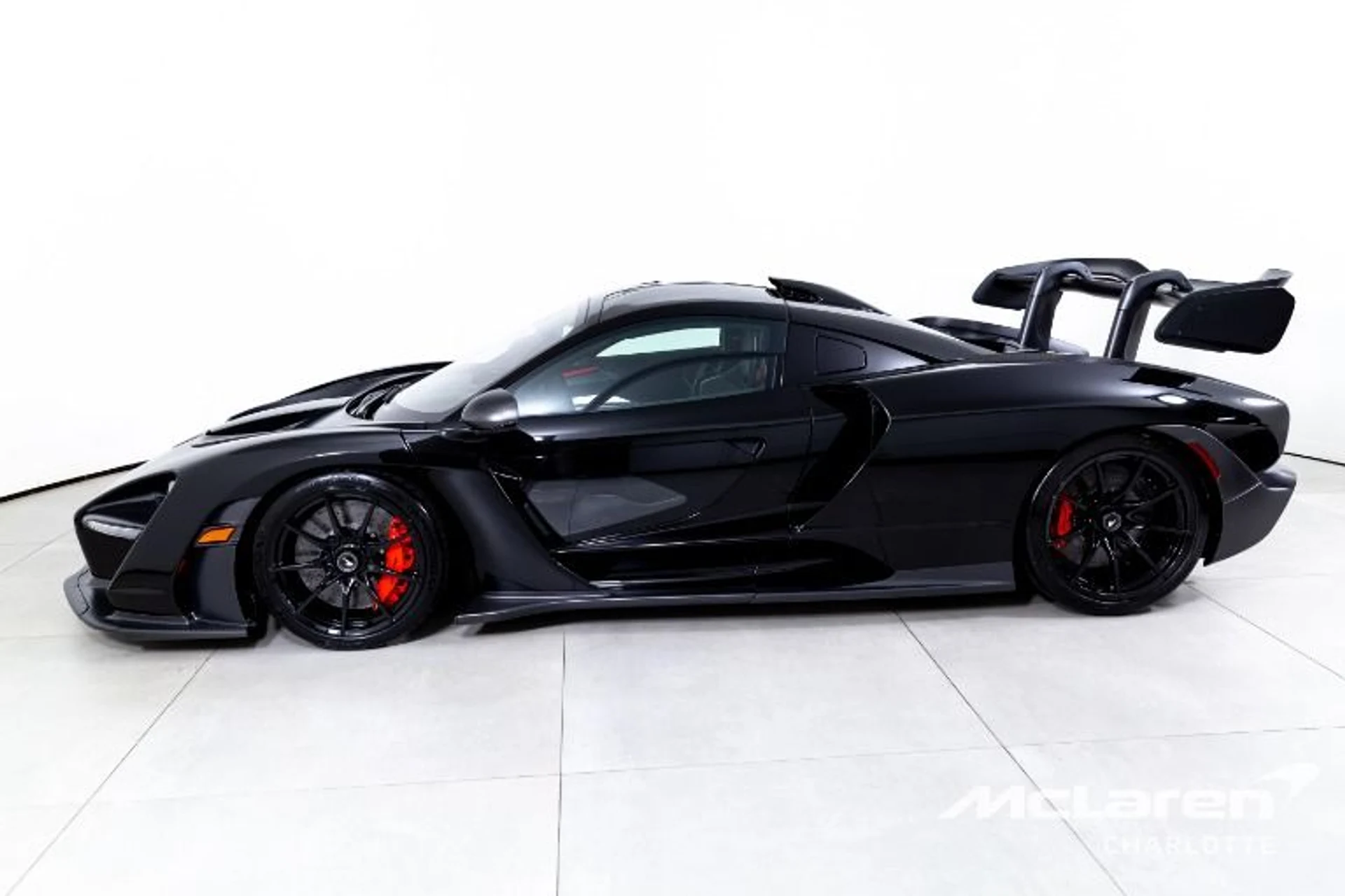 mph004_3550170000_Used_2019_Mc_Laren_Senna_18b2813348