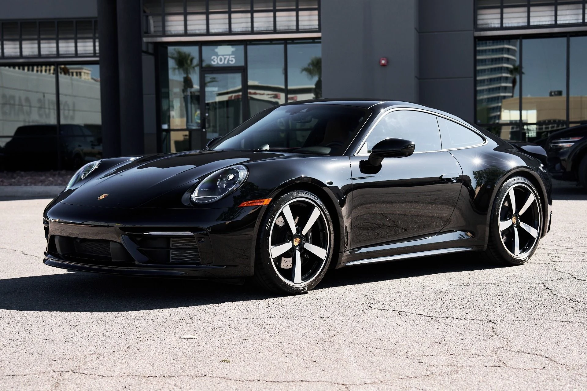 mph004_3552463858_Used_2024_Porsche_911_Carrera_S_1758752792_a875646327