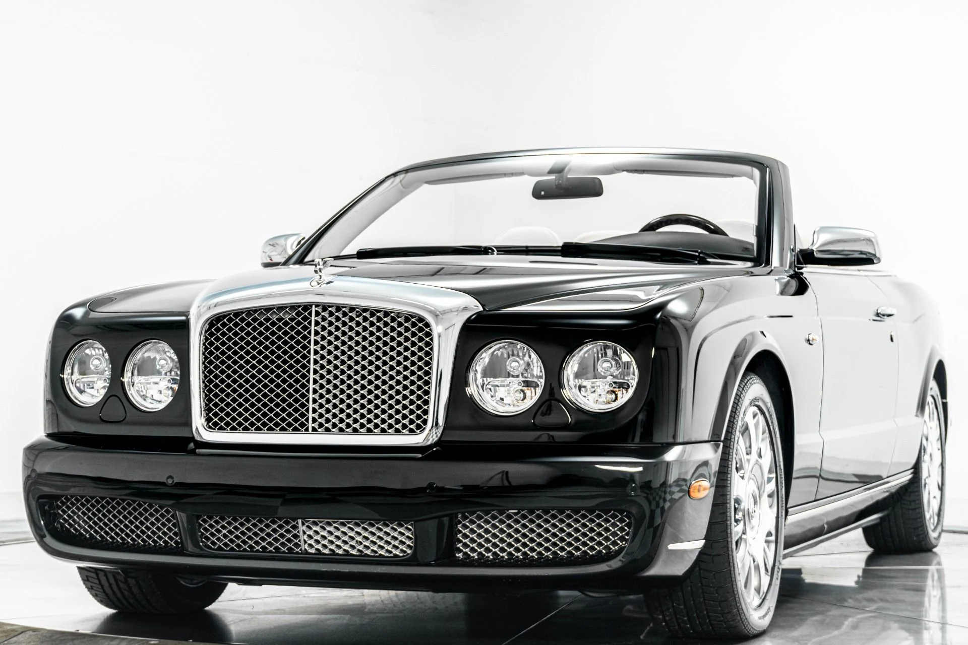 mph004_355500787_Used_2009_Bentley_Azure_1776719683_e2e50917e7