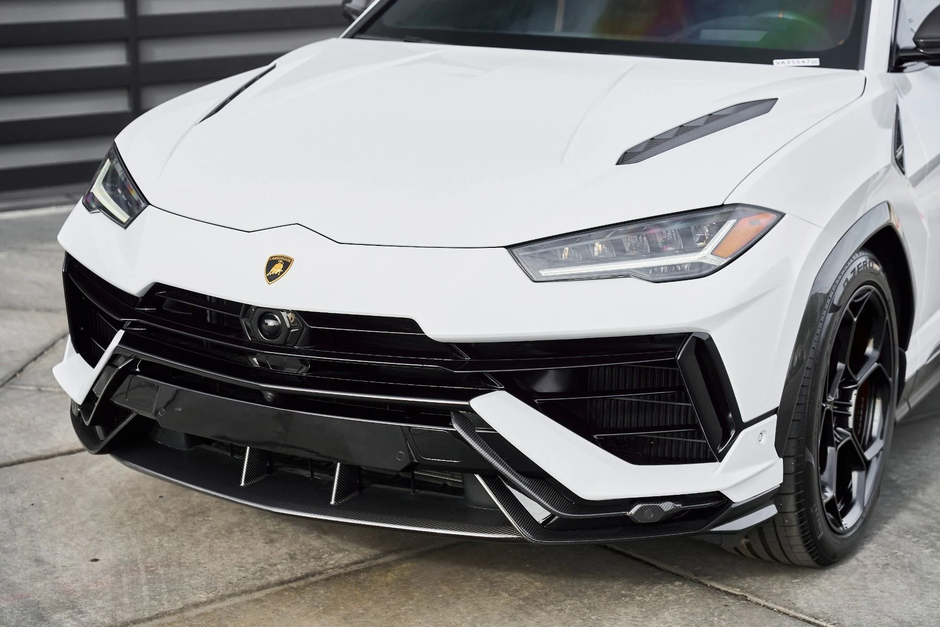 mph004_3559962855_Used_2024_Lamborghini_Urus_Performante_1768001090_8c121f2b36