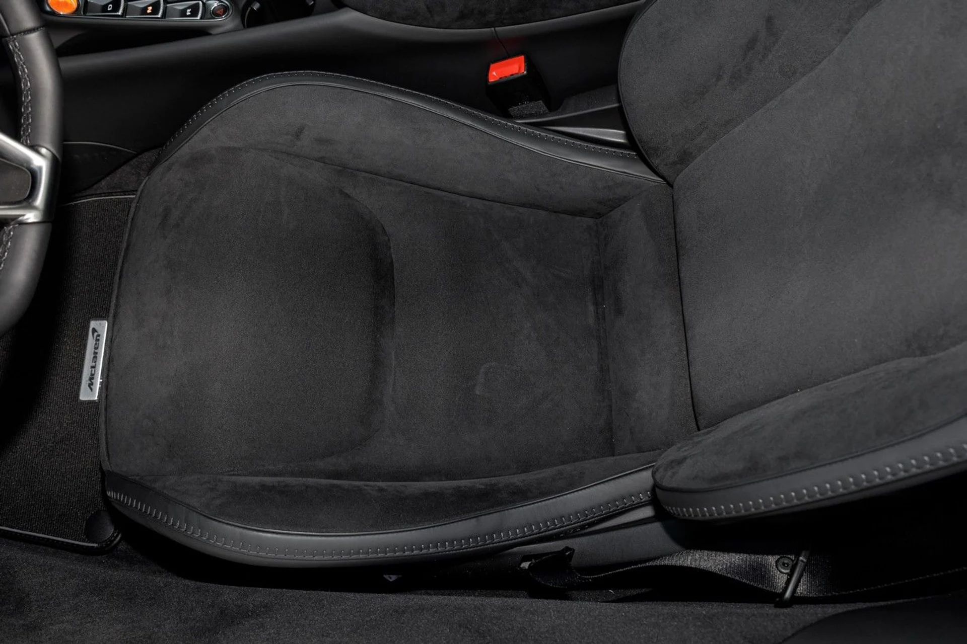 mph004_3560710369_647_p5_l_3ef6f9ce7c