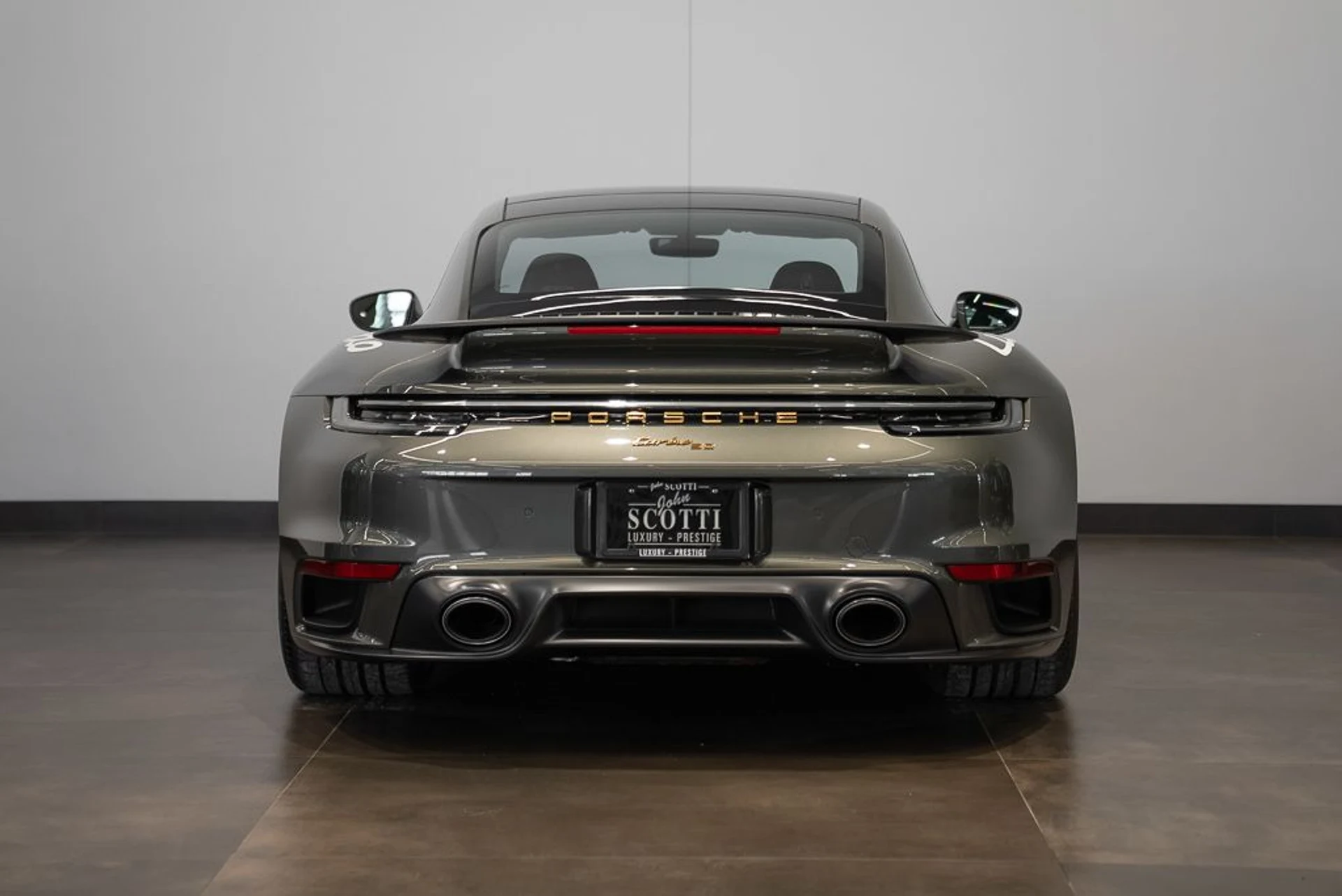 mph004_3568042281_porsche_911_2025_jpg_v_1774622497_32b7f4484a