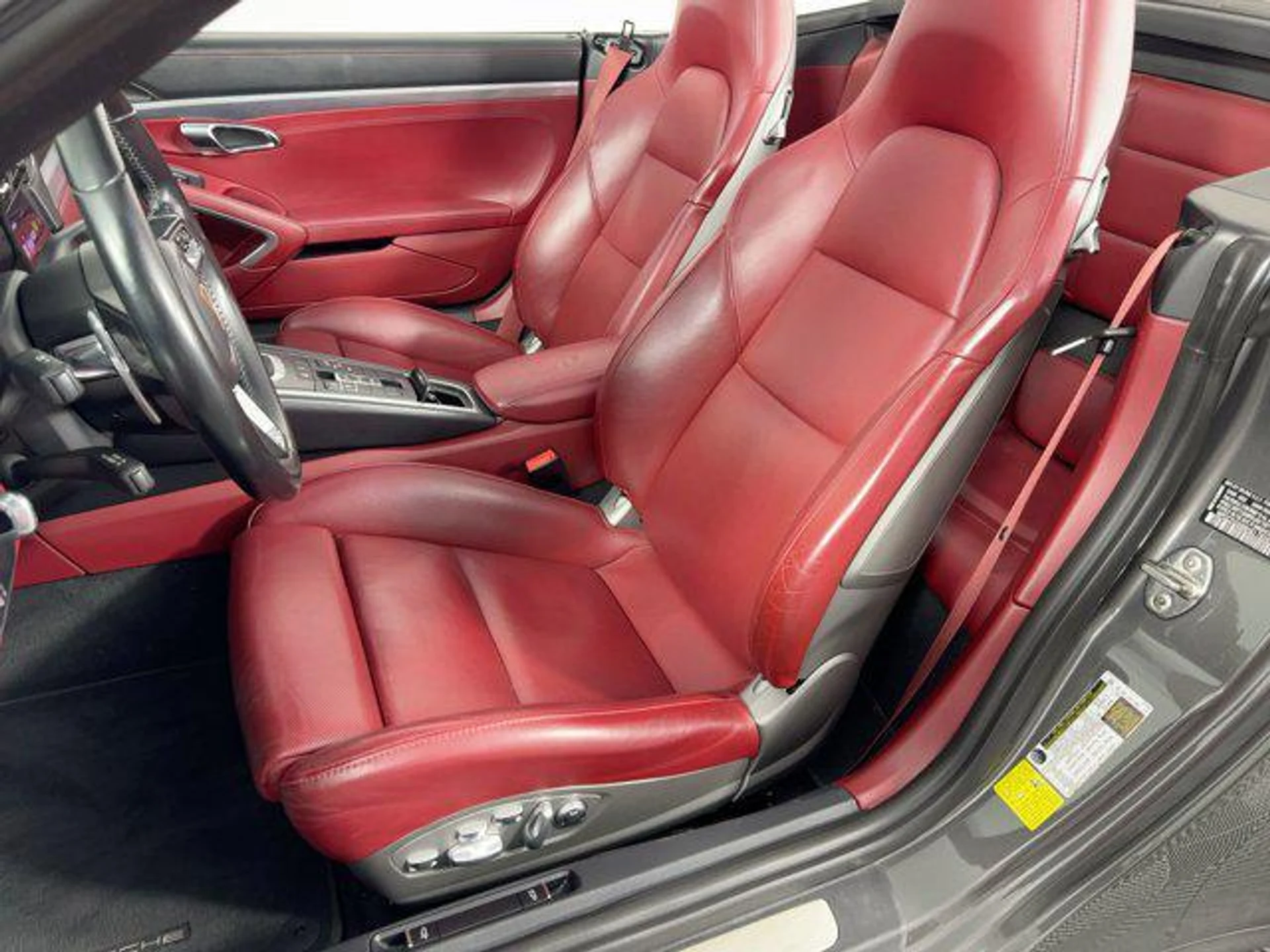 mph004_3568428426_9w_M_Ku_J0wzz_OBF_Dy9y5_C_Ub_Vo_Wz_Ow_dd8ace8f83