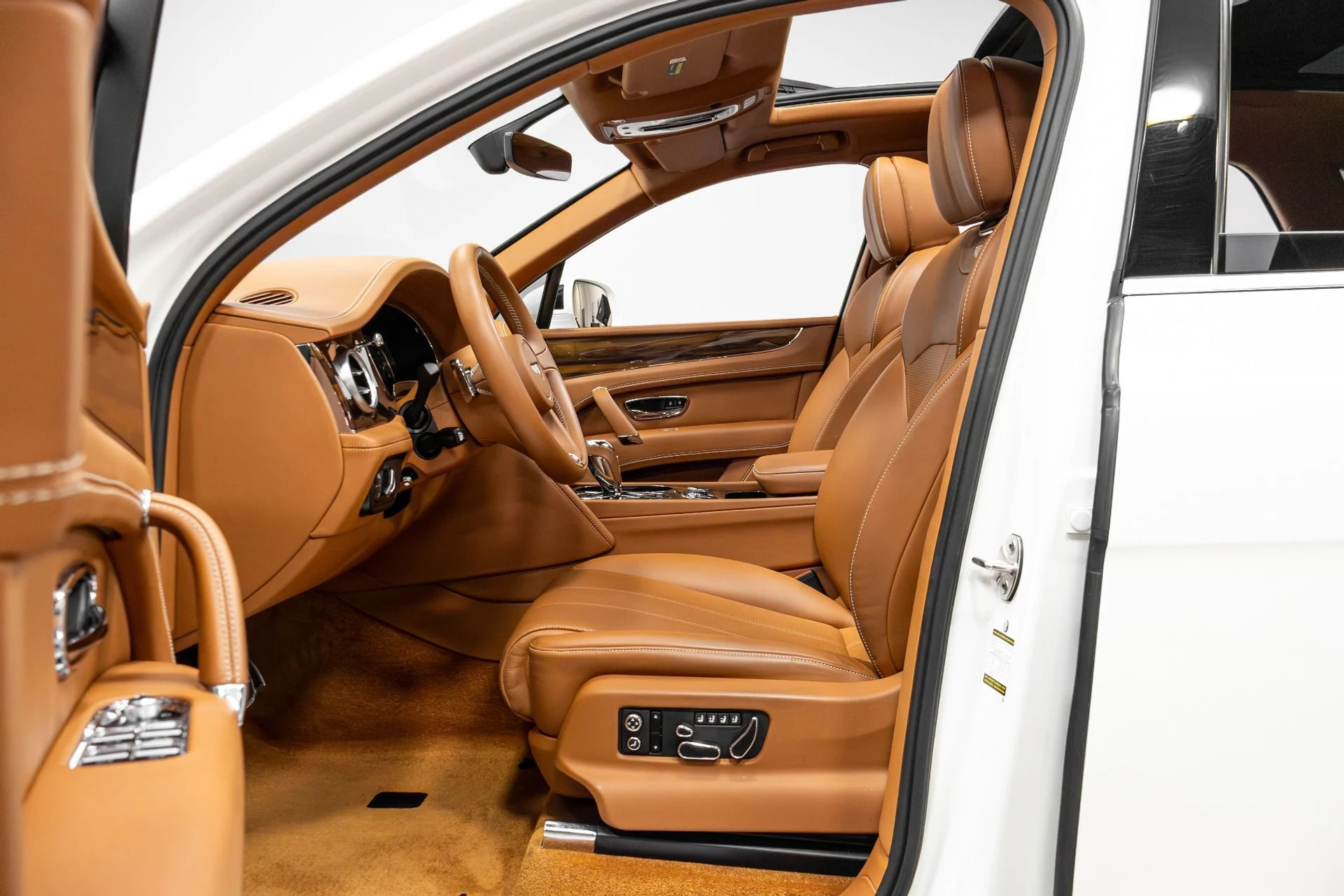 mph004_3574895962_Used_2019_Bentley_Bentayga_V8_1771459975_c37e00fc87