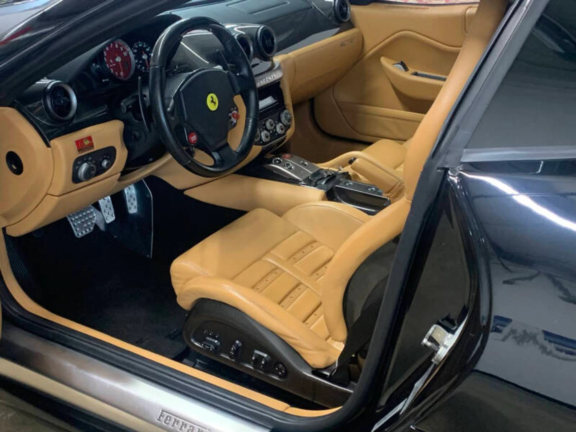 mph004_3578225308_2007_ferrari_599_gtb_fiorano_2dr_coupe_ade21e52d1