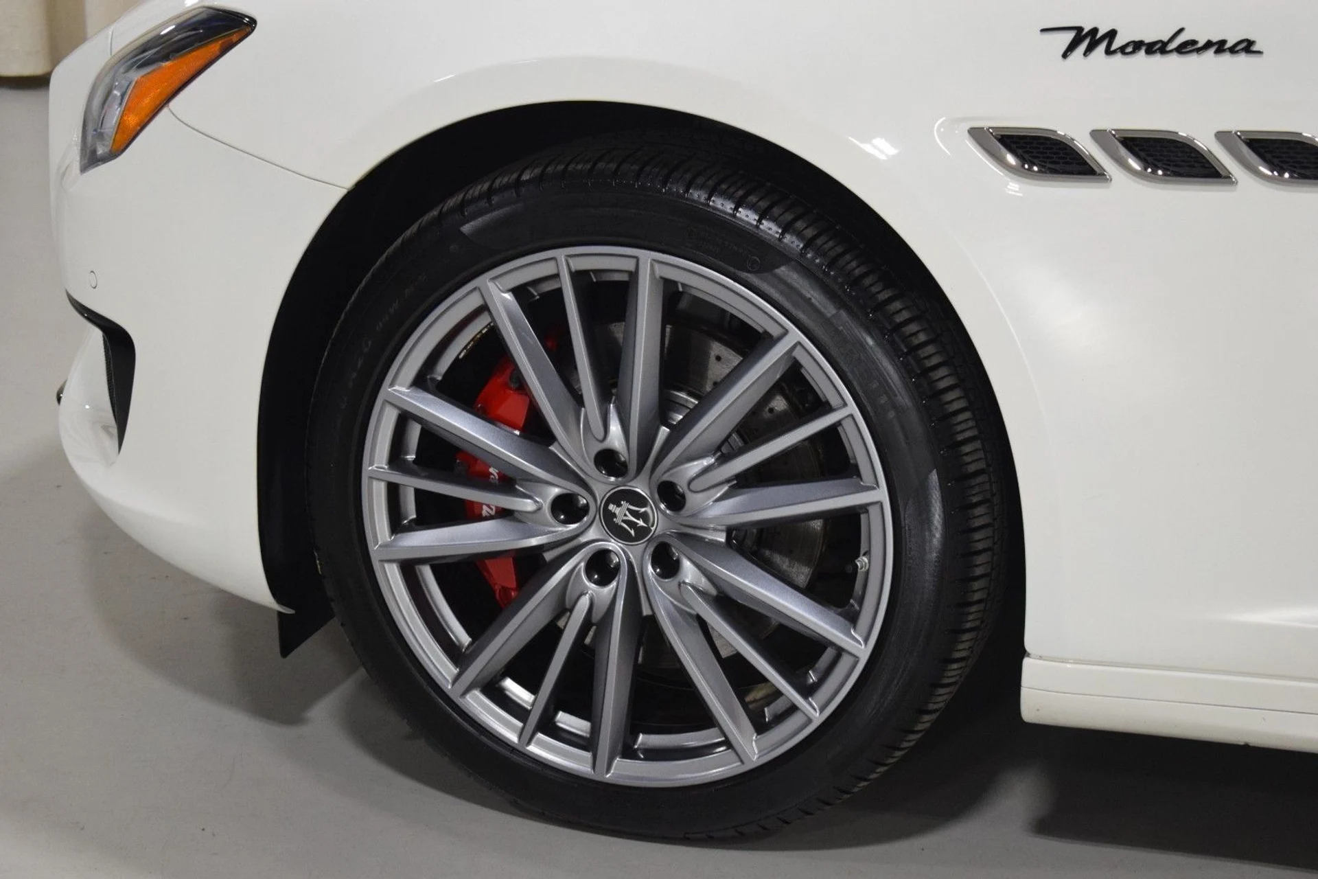 mph004_3580015659_0456aa401d6594acb14bebc5489fbd20x_f57eb9d8f4