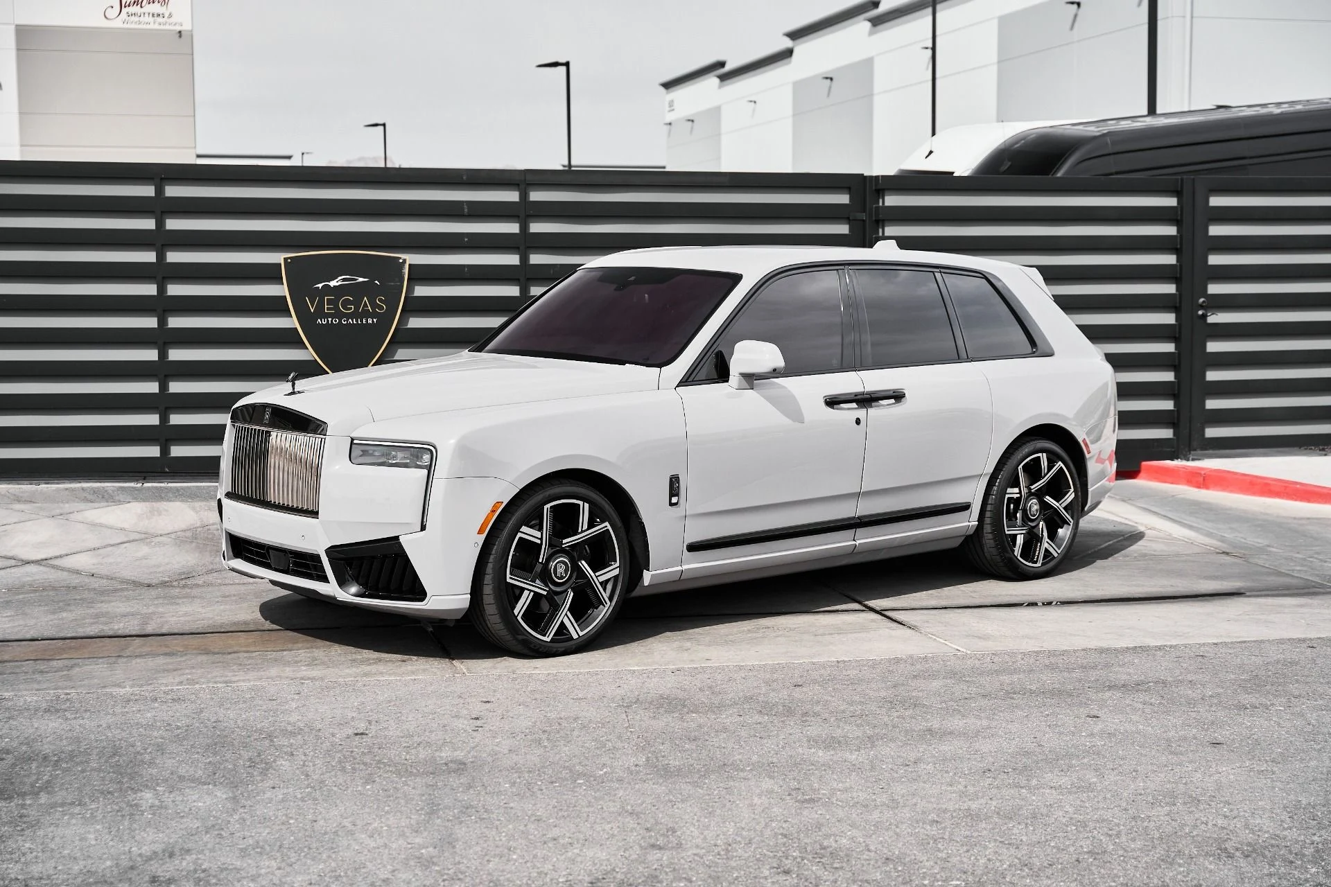 mph004_3585258023_Used_2025_Rolls_Royce_Cullinan_Black_Badge_1774912446_c51a5278ef