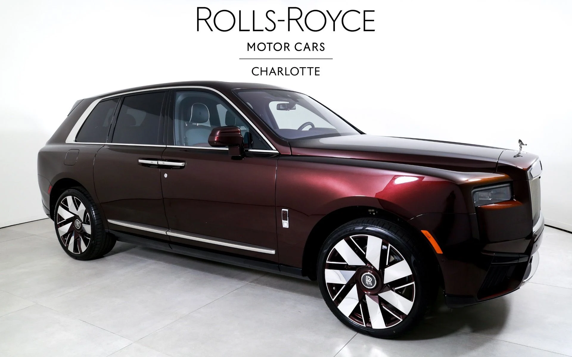 mph004_3588557917_Used_2025_Rolls_Royce_Cullinan_1757716745_e900266266