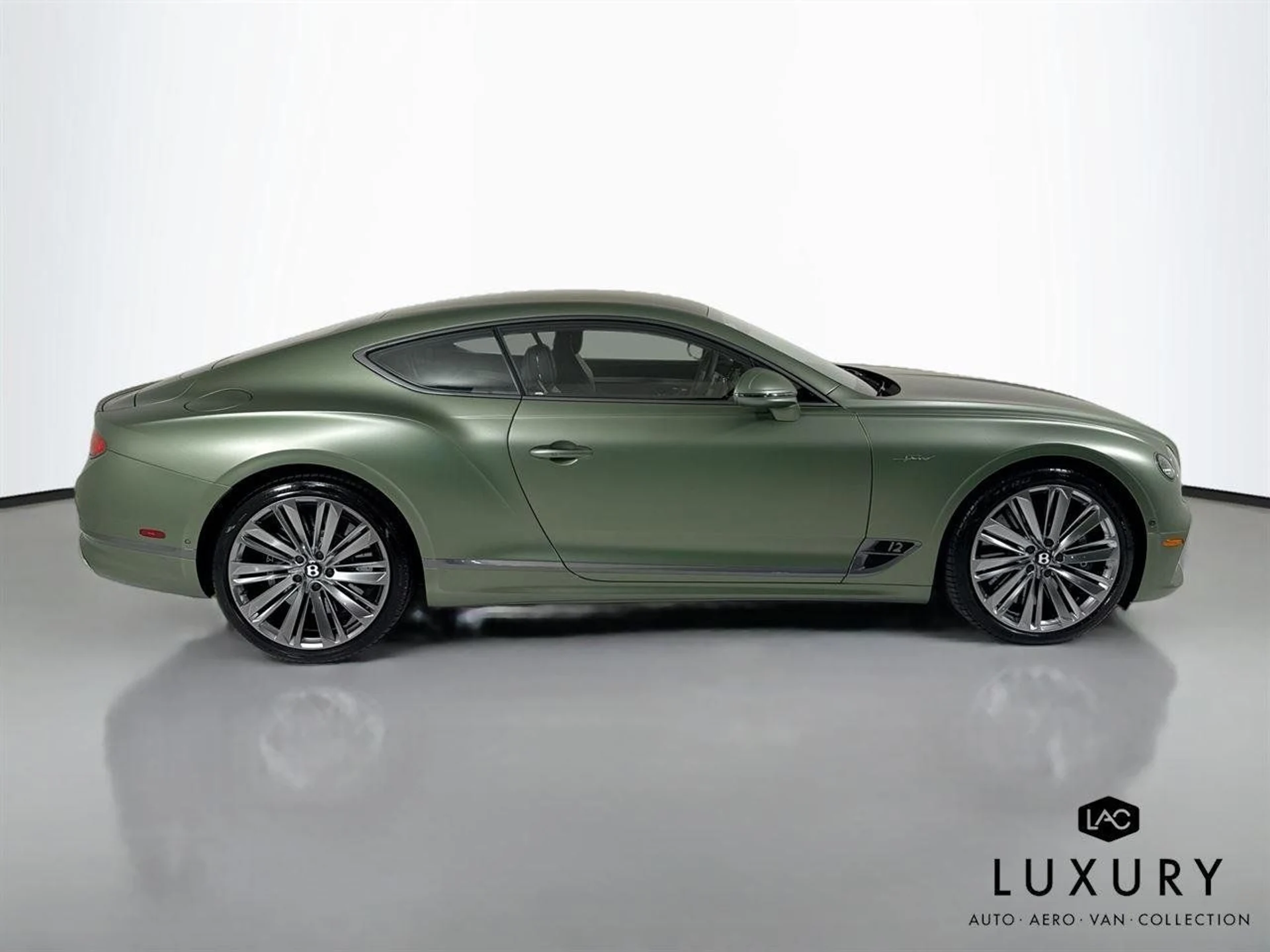 mph004_359000300_2a772878408aa36db5843dc0cfad7111_1aa156ae8b