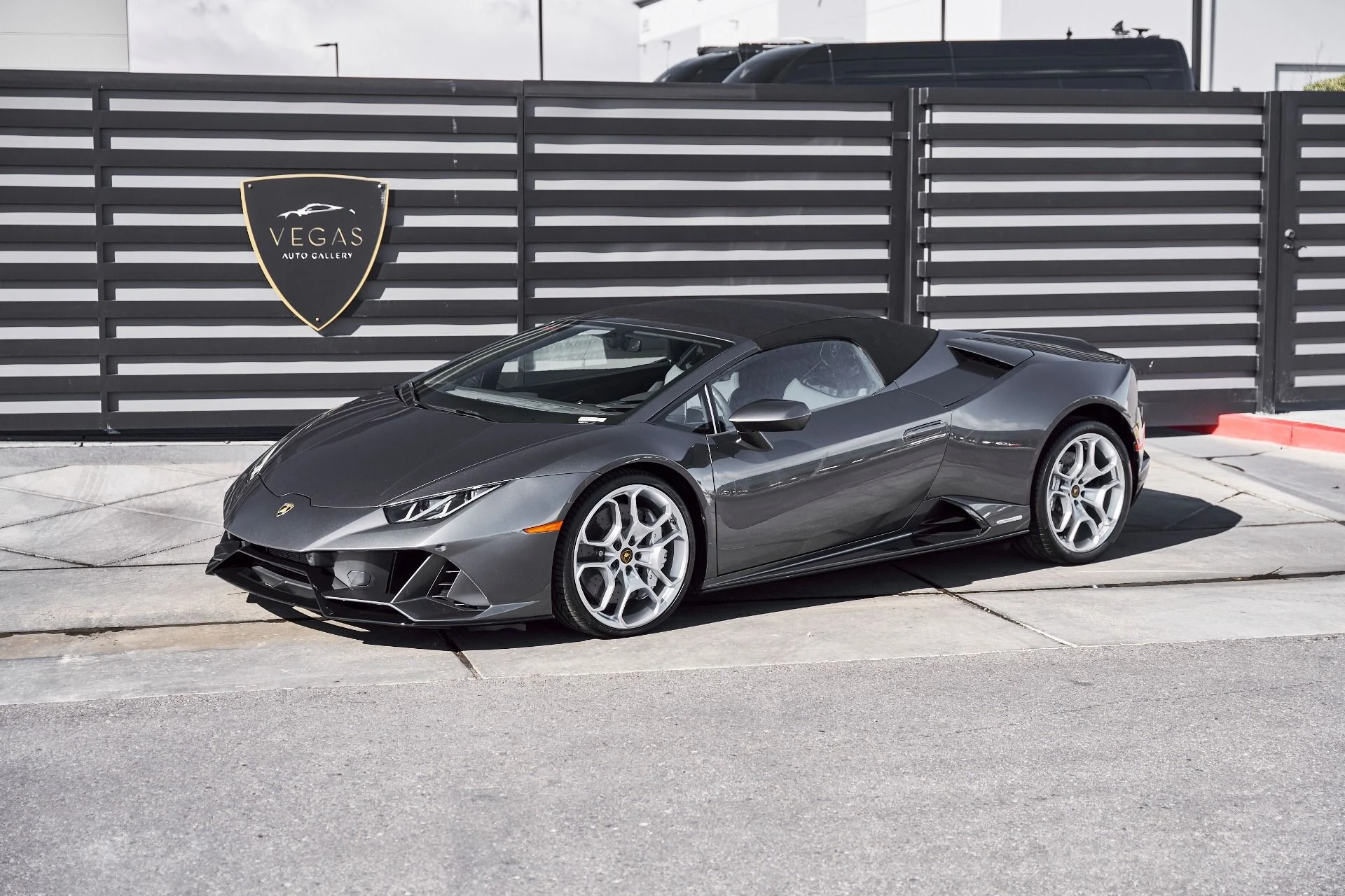 mph004_3590967474_Used_2024_Lamborghini_Huracan_EVO_Base_1771466864_0007eb68ed