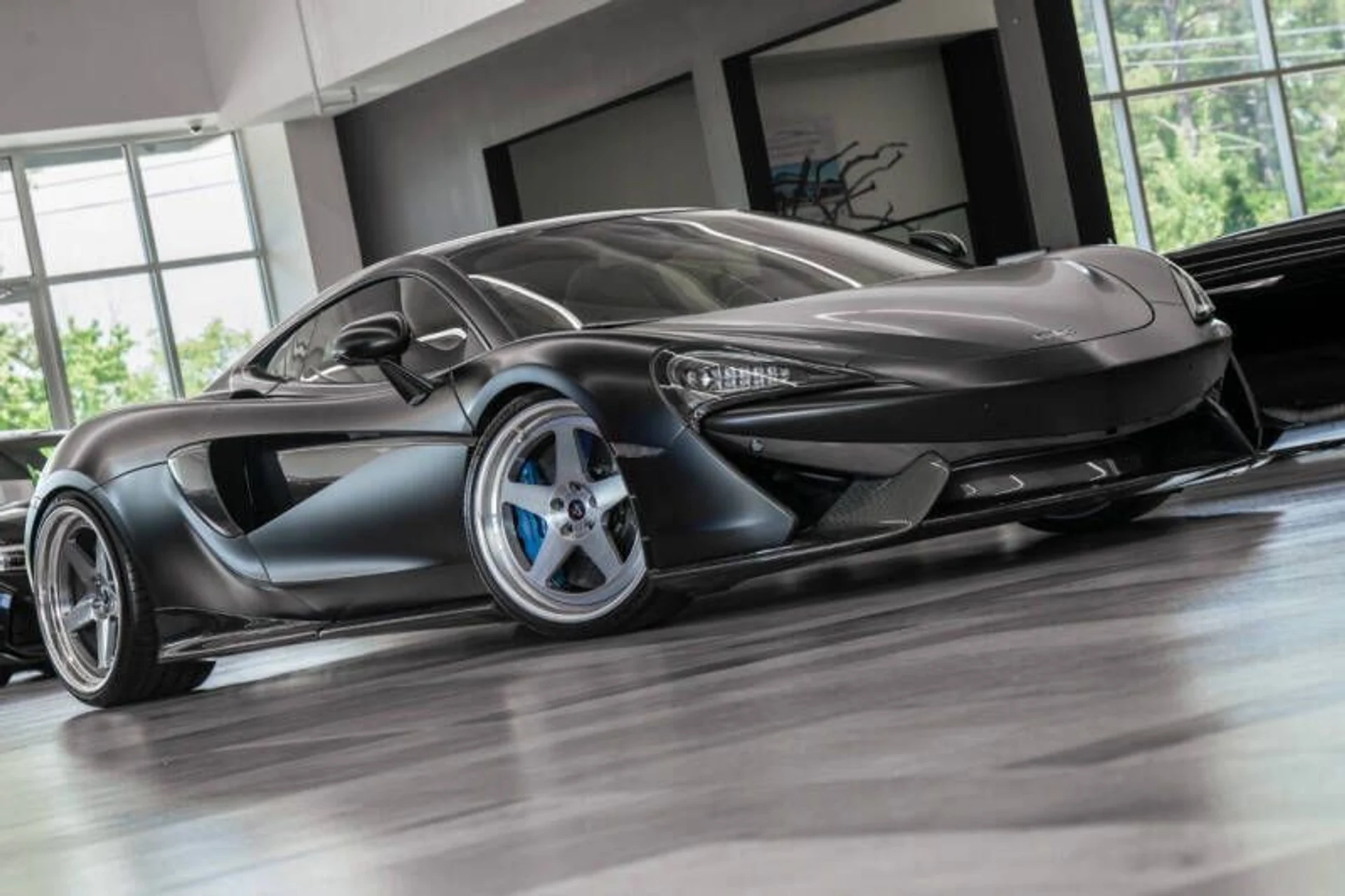 mph004_3591502904_2017_mclaren_570gt_base_2dr_coupe_eed75837e7