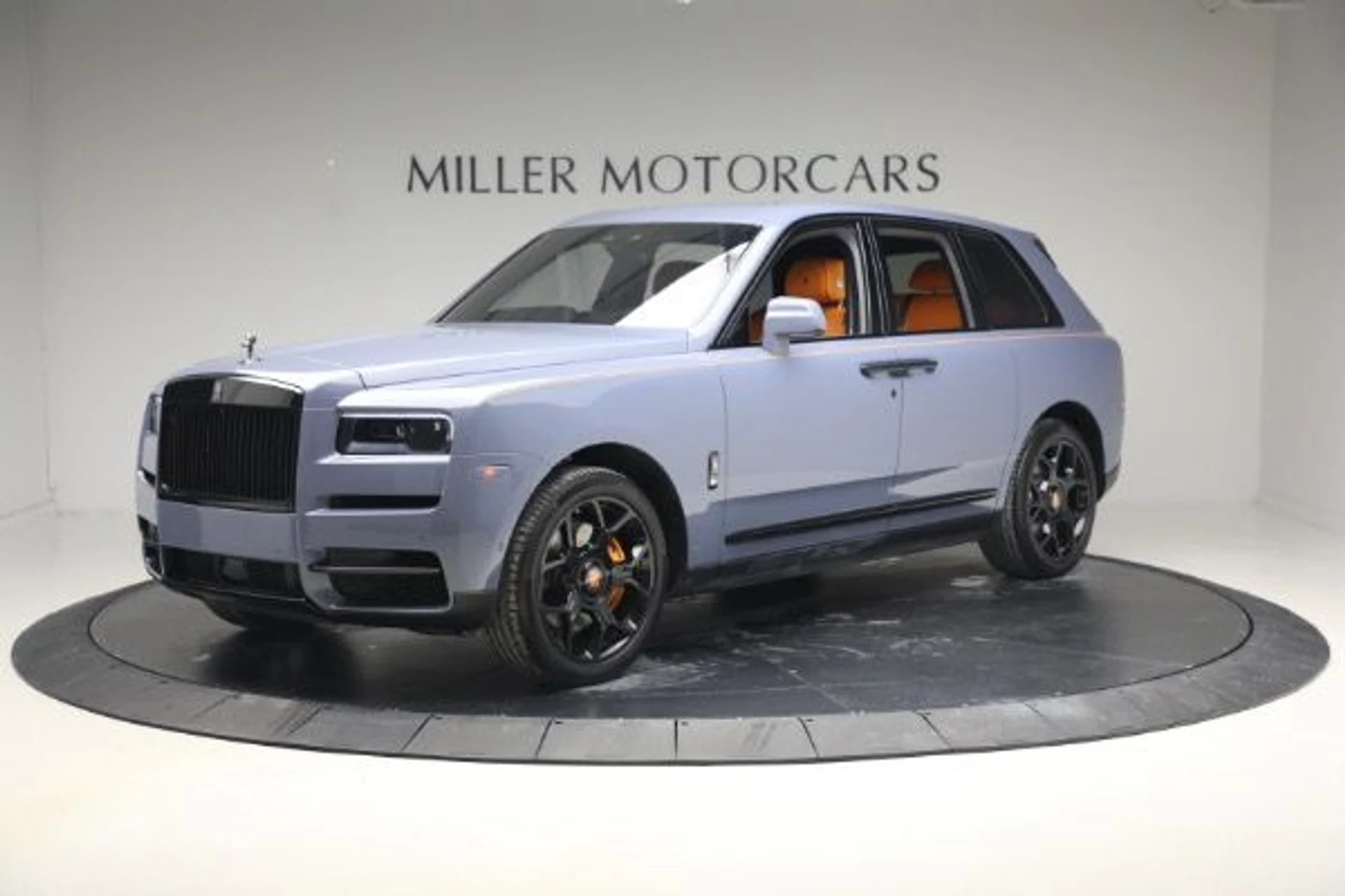 mph004_3604140960_Used_2024_Rolls_Royce_Black_Badge_Cullinan_3be26a8158