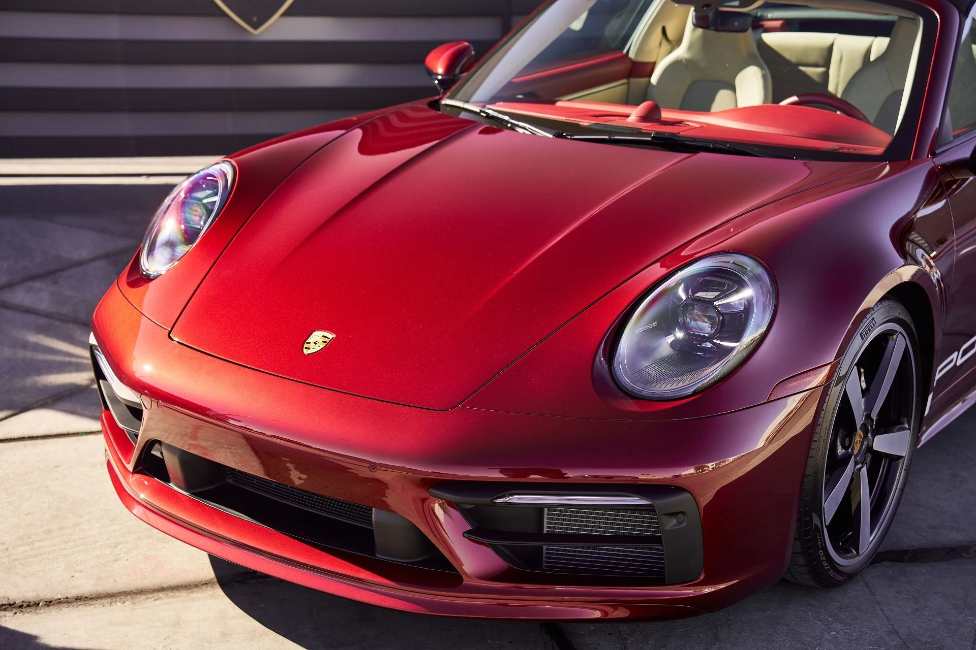 mph004_3605738974_Used_2021_Porsche_911_Targa_4_S_1760993773_6523752233