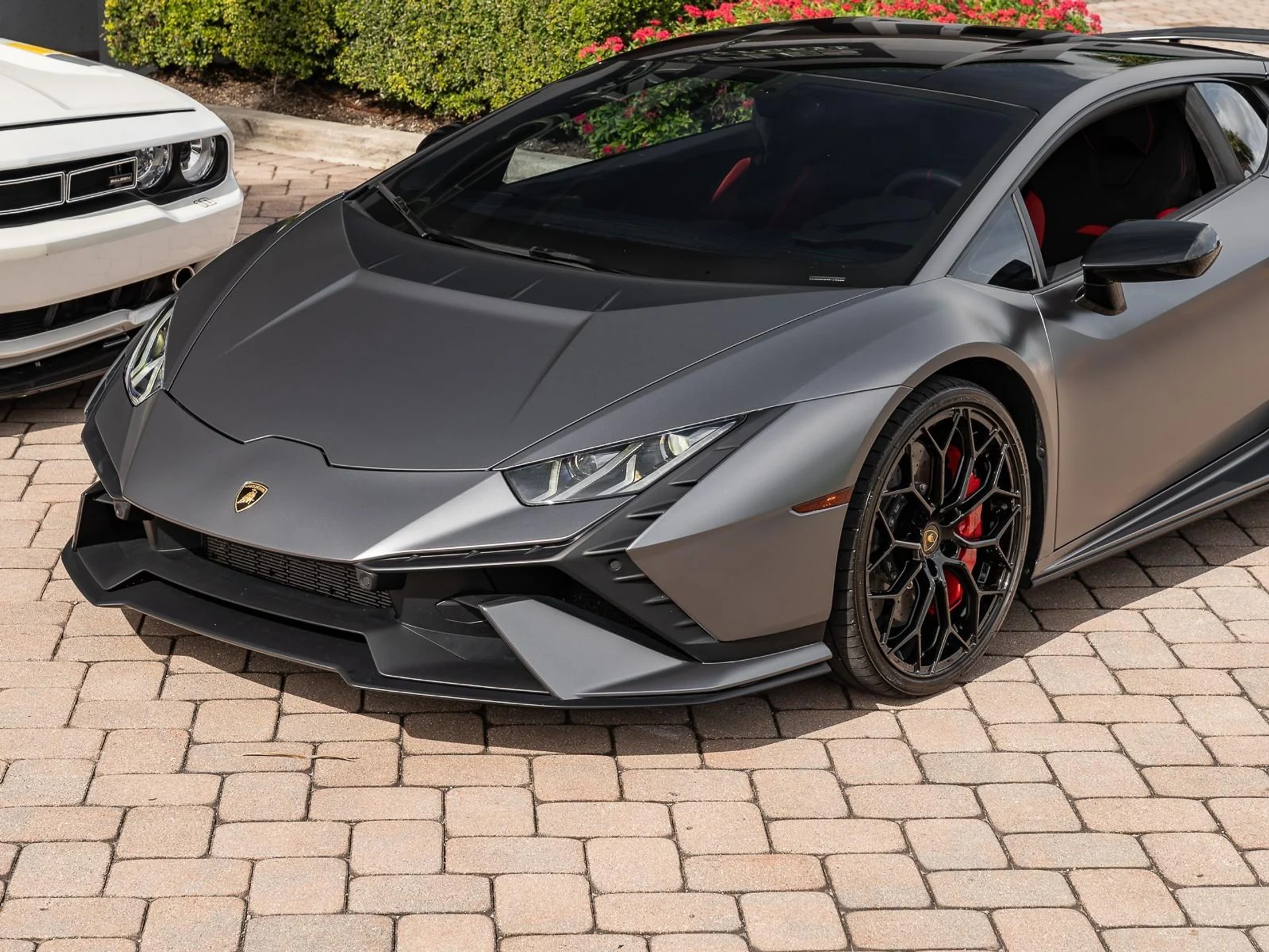 mph004_3608255501_Used_2024_Lamborghini_Huracan_Tecnica_1766091964_18347d10a6