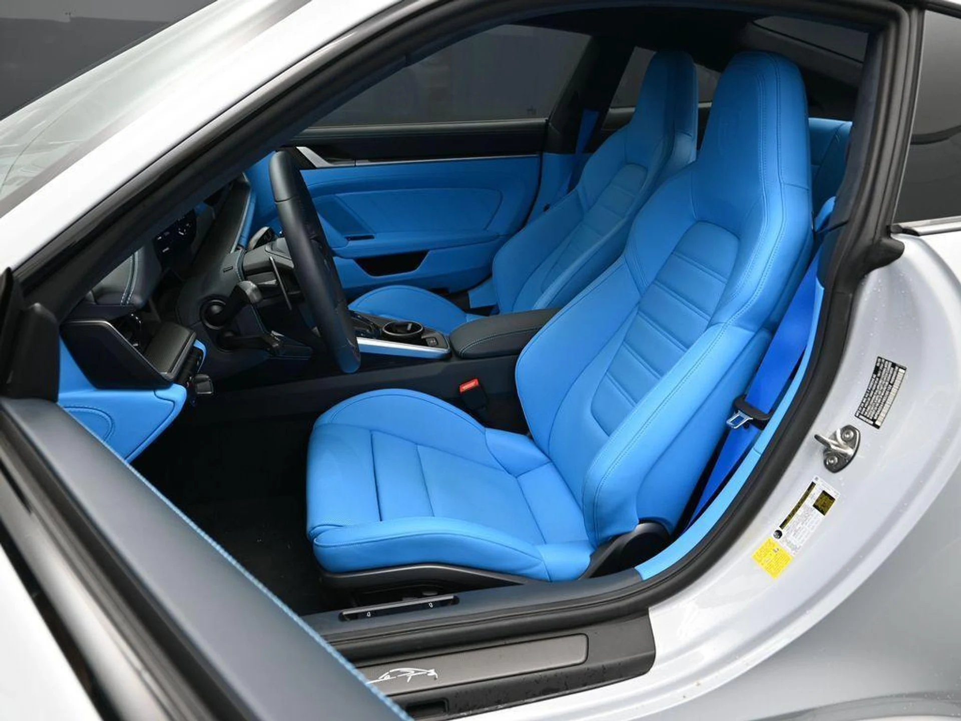 mph004_361101293_RN_Cn_Dyc_RK_Eu_Efxklj9b_T_Ssz_Kxy_U_09ad5bb557