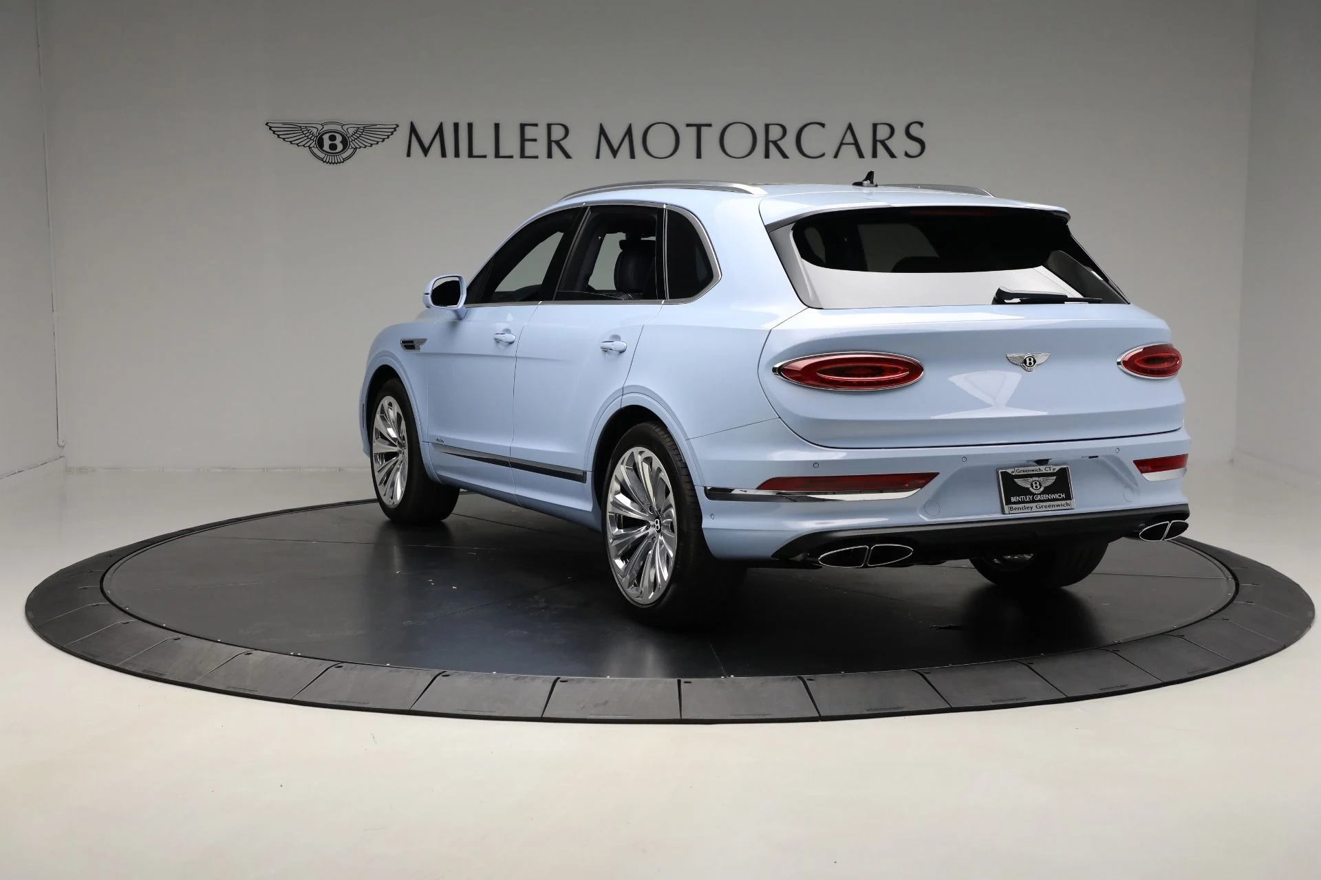 mph004_3614478583_New_2025_Bentley_Bentayga_Azure_V8_89d33b356c