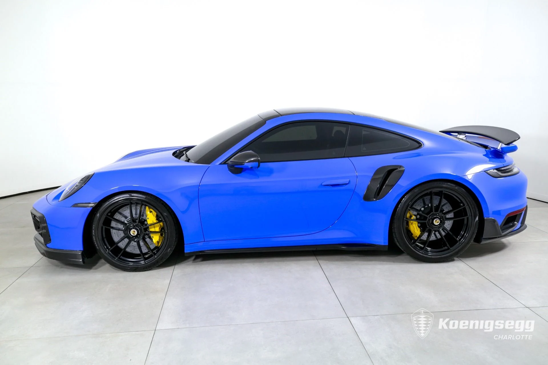 mph004_3617537681_Used_2022_Porsche_911_Turbo_S_1745597745_cf754c1eb4