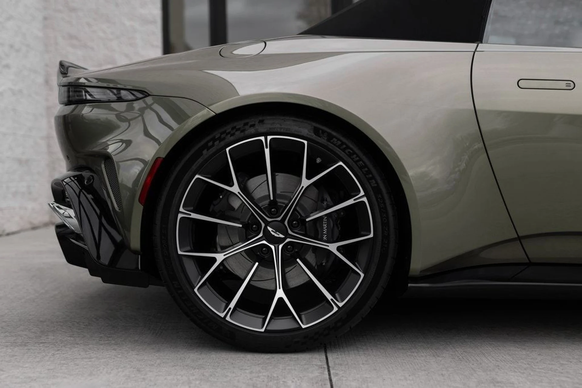 mph004_3631132450_d83c0be0d80481c49c7d551438ccb628x_aca1a01d7f