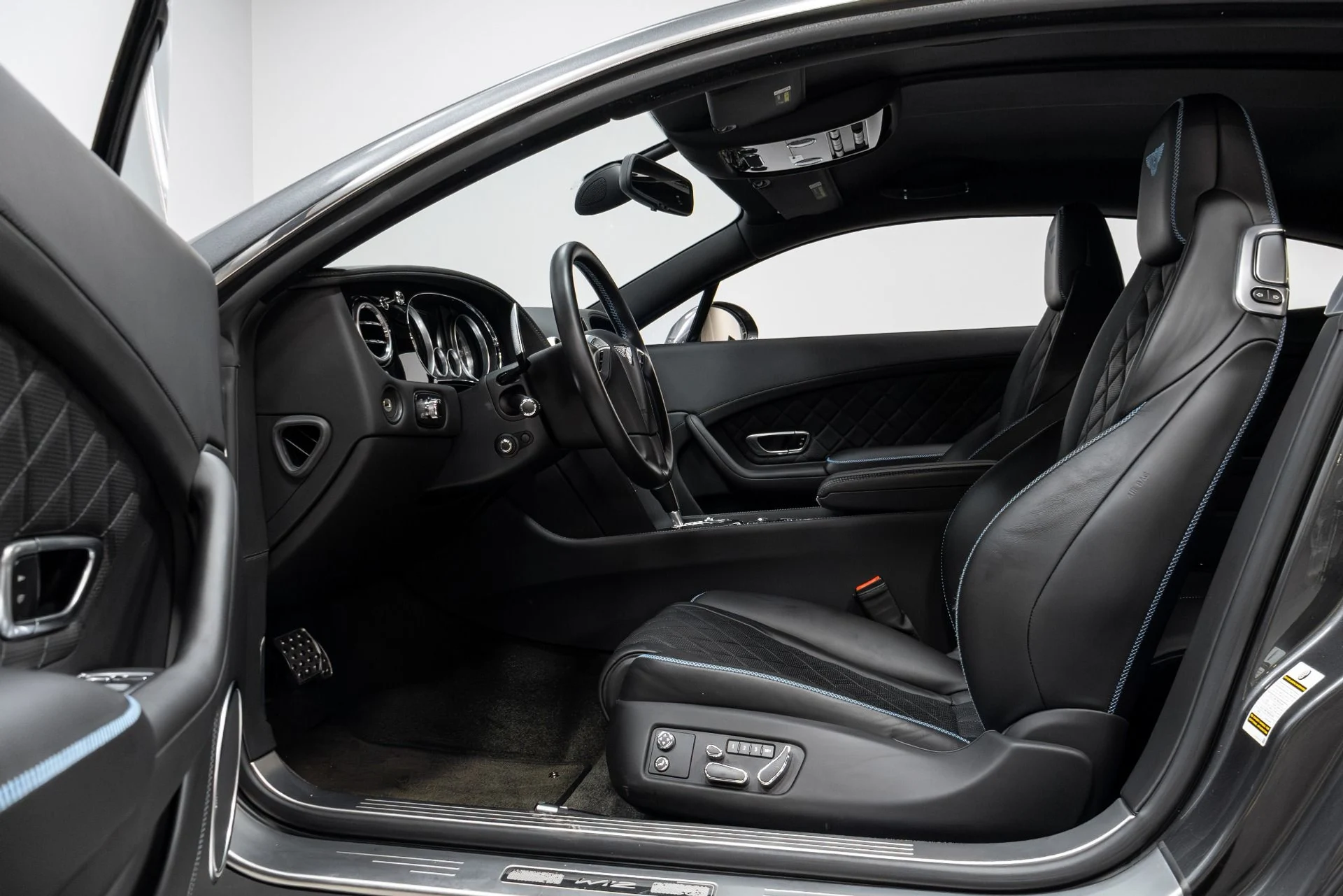 mph004_3632073074_Used_2017_Bentley_Continental_GT_W12_1768496088_d3fb62173d