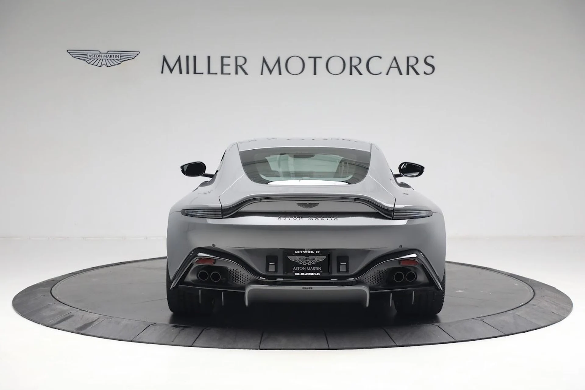 mph004_3634165744_Used_2023_Aston_Martin_Vantage_V8_d8b5f003f6