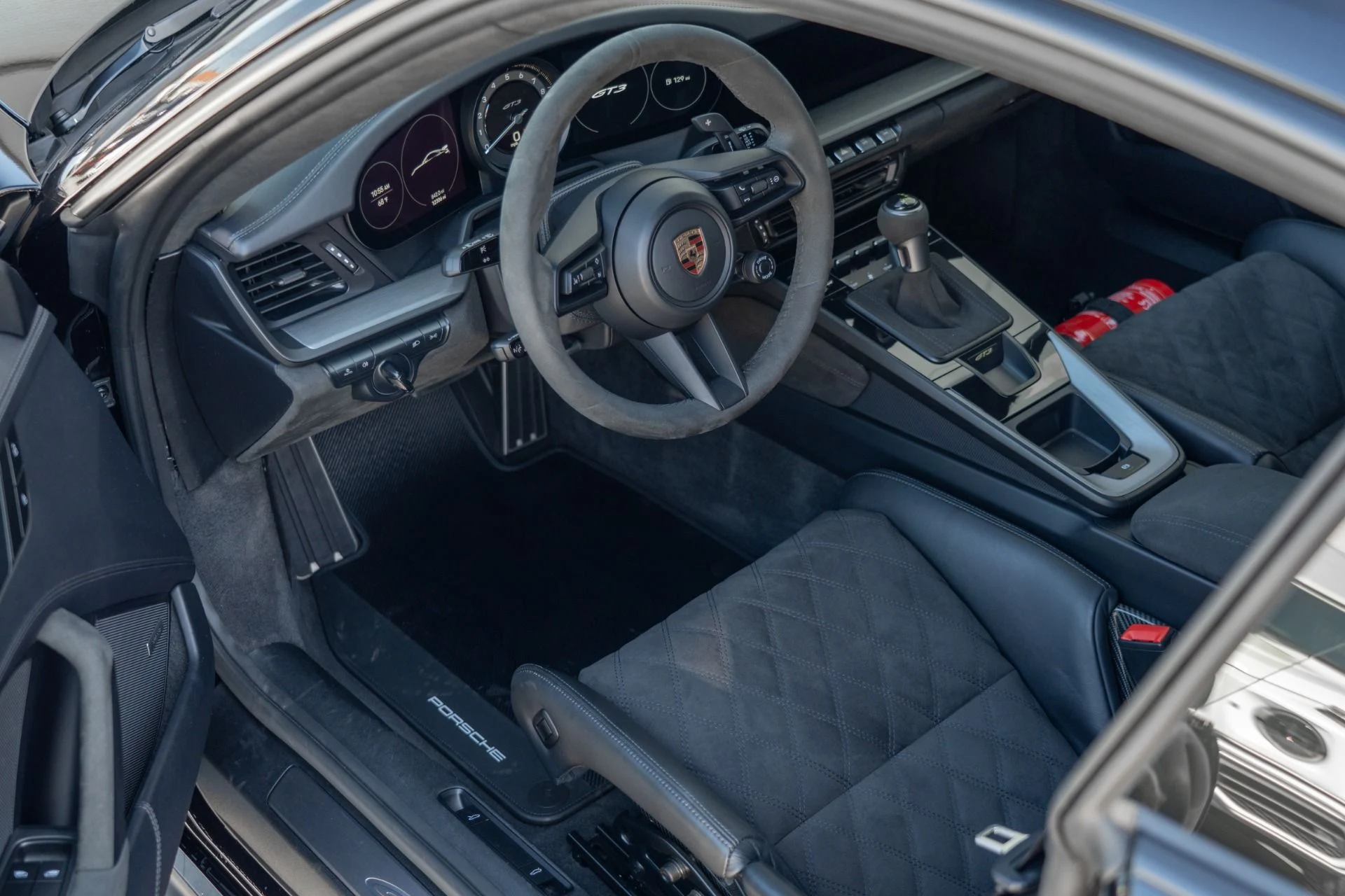 mph004_3634323979_Used_2022_Porsche_911_GT_3_1759443060_0ab4ea7133