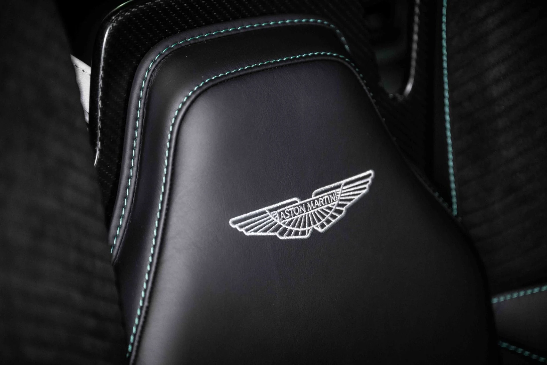 mph004_3641662624_Used_2023_Aston_Martin_DBS_770_Ultimate_1701899330_5365cee5cb