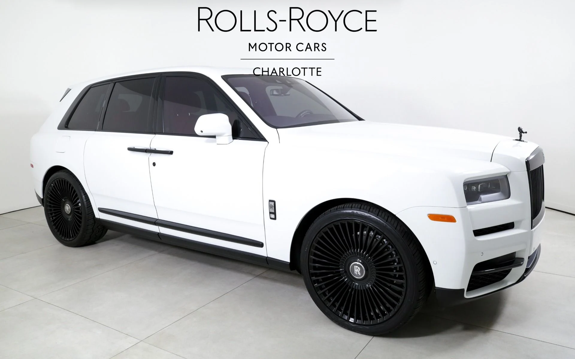 mph004_3645174250_Used_2023_Rolls_Royce_Cullinan_1744926218_f8f61b4402