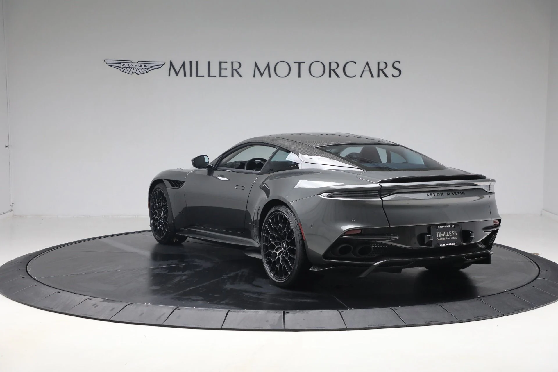 mph004_3657448700_Used_2023_Aston_Martin_DBS_770_Ultimate_65a30f6307