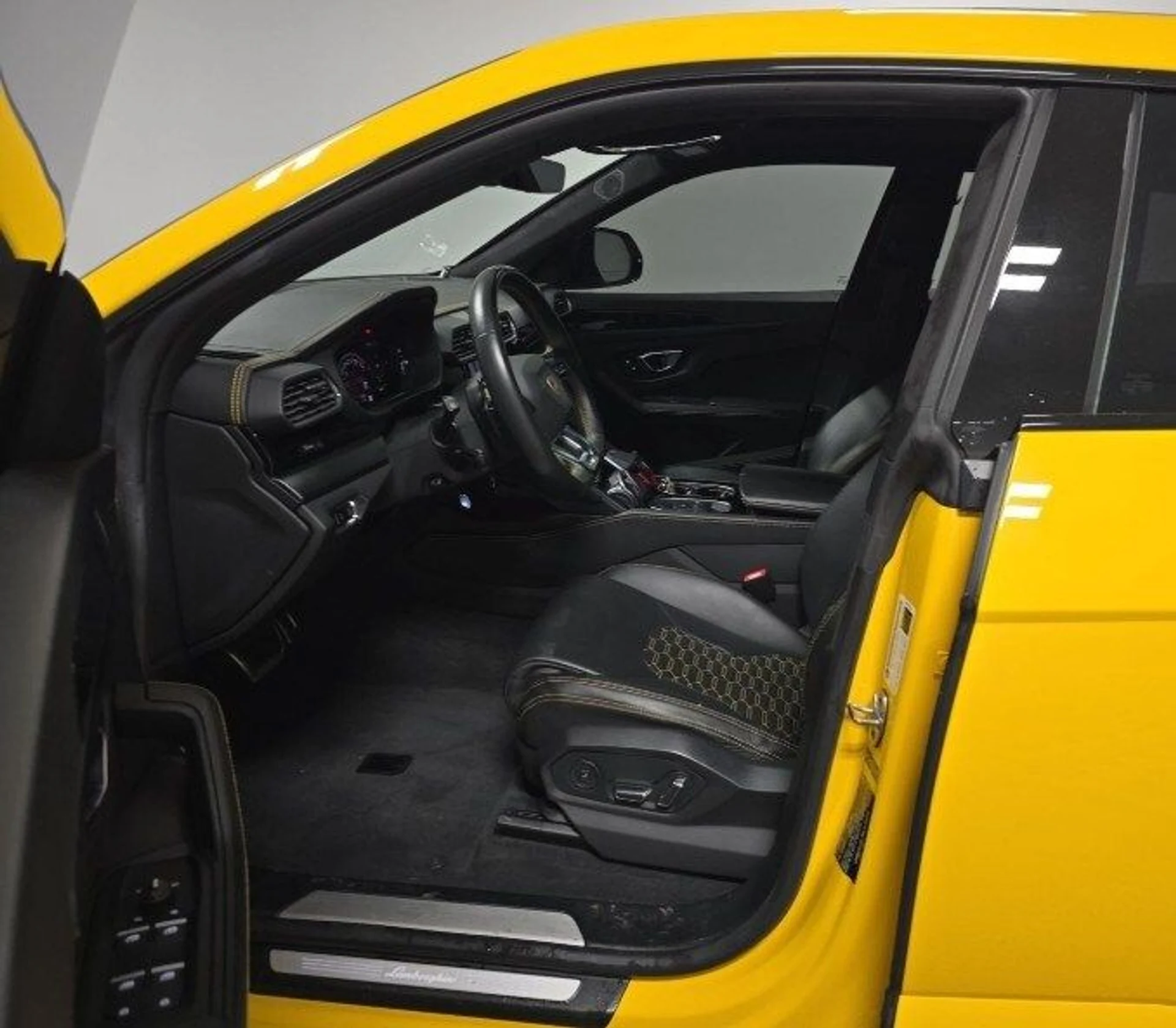 mph004_3665457830_c0dbcd6834eeec04d16754f7bcb8d80ex_5bd0705fa7