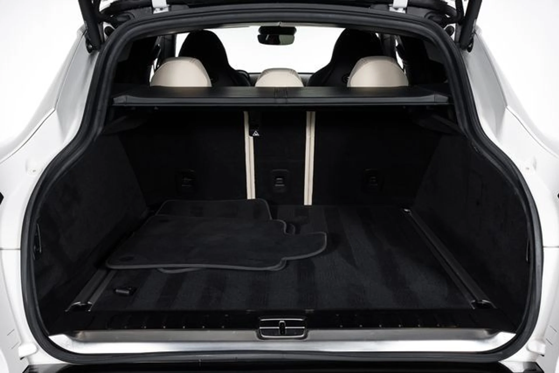 mph004_3665509199_b56a6b027ac4a8bb341371f3dd42648ax_e4d62e2d28