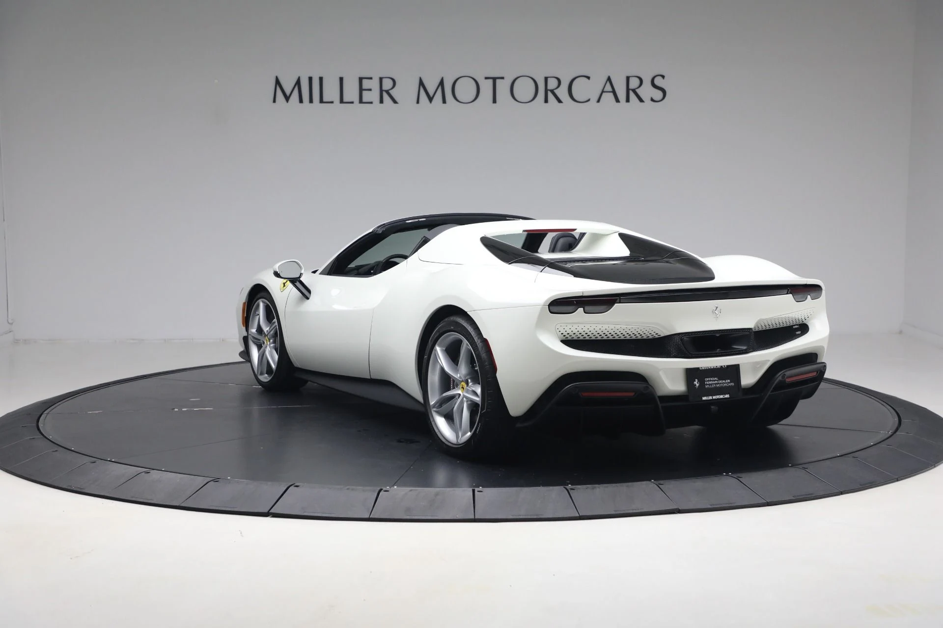 mph004_367116546_Used_2025_Ferrari_296_GTS_1780951812_55ade8b78d