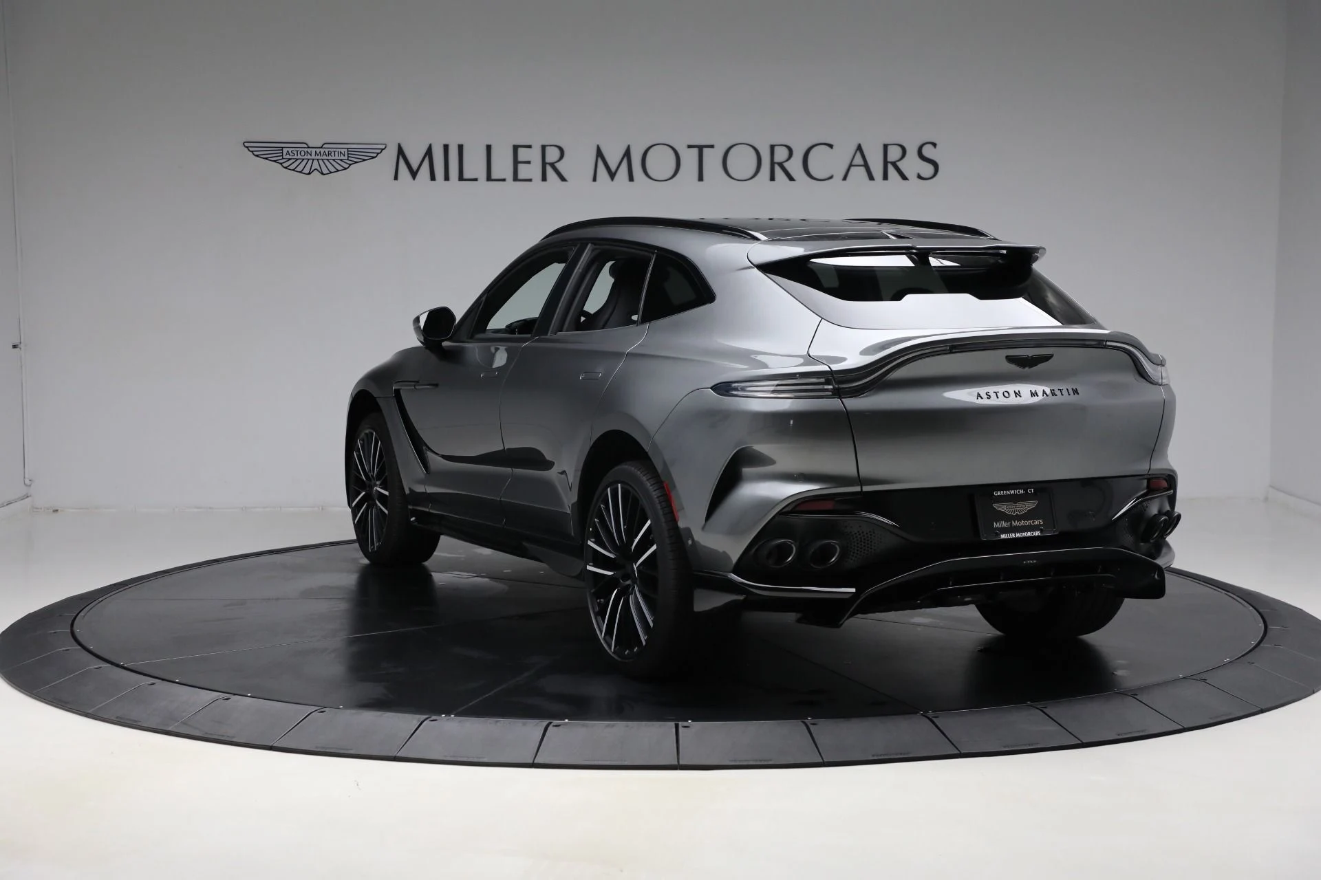 mph004_3671573550_New_2025_Aston_Martin_DBX_707_722e92bf2e