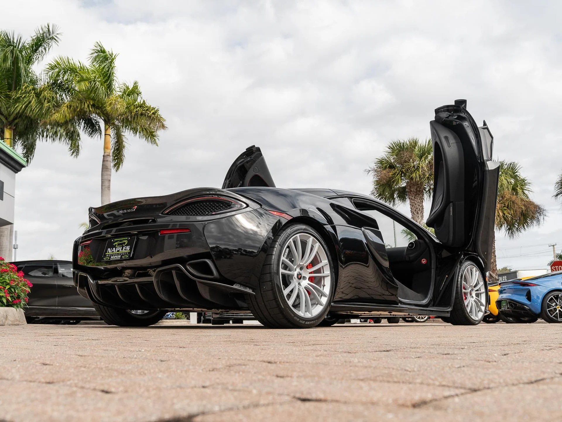 mph004_3672611720_Used_2018_Mc_Laren_570_GT_1768385497_e17034728d