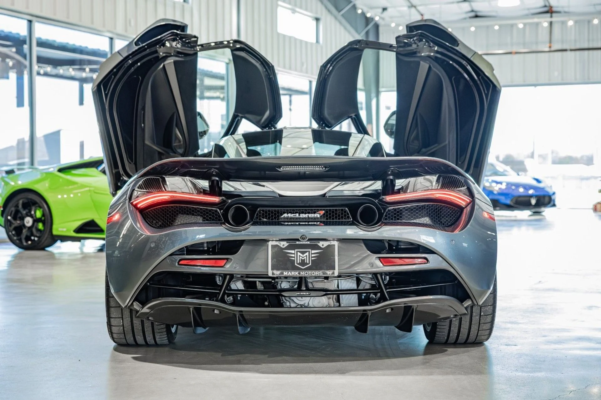 mph004_367436753_LQ_2e582dc1eb