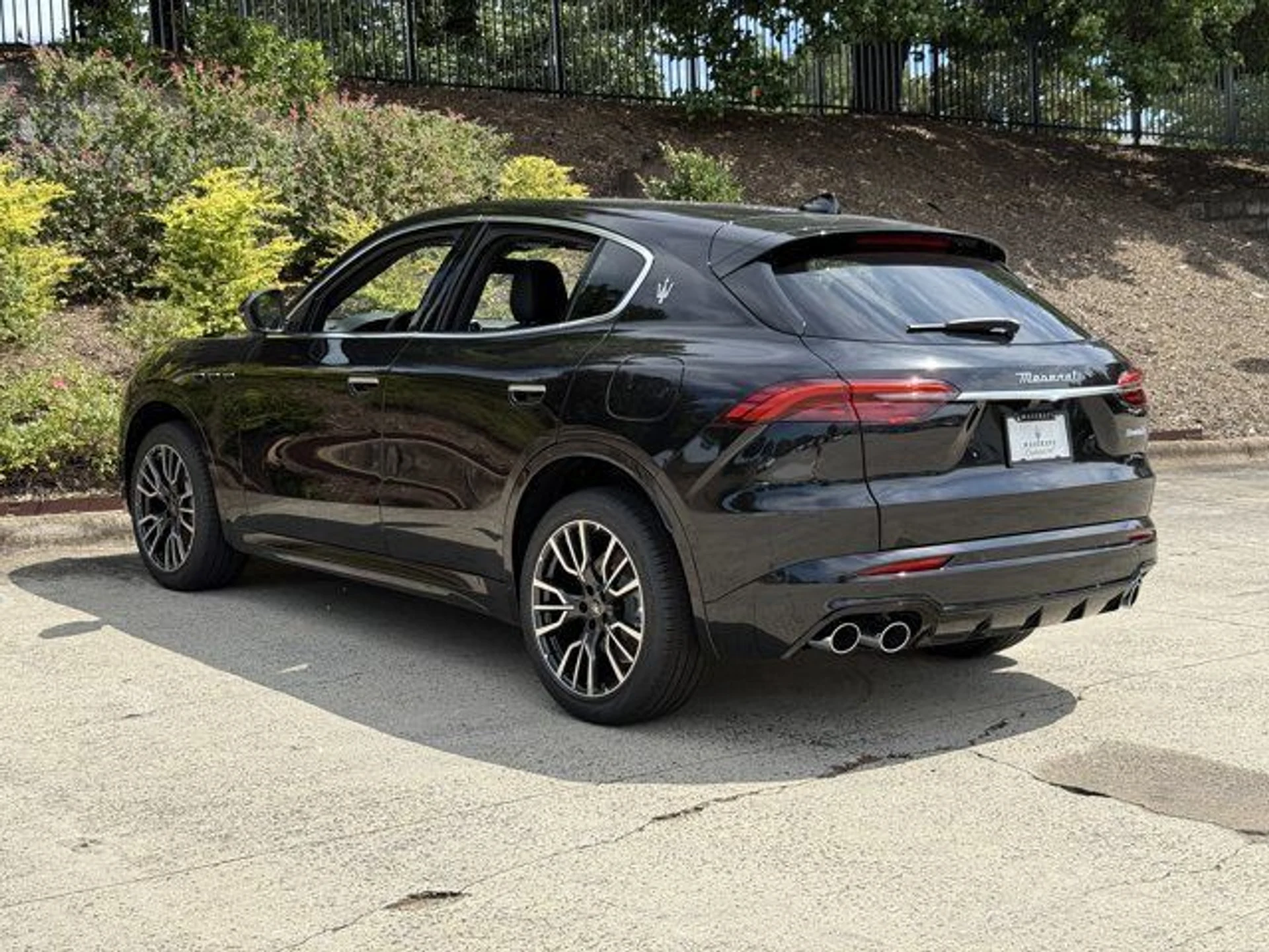 mph004_3676636260_34818f29eda24d12a3093c77eee386af_1814f9e6e2