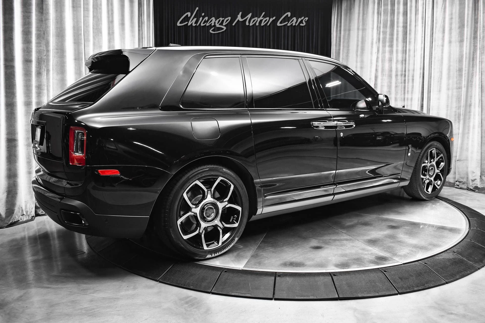 mph004_3683333190_12954_p5_l_04c7799f64