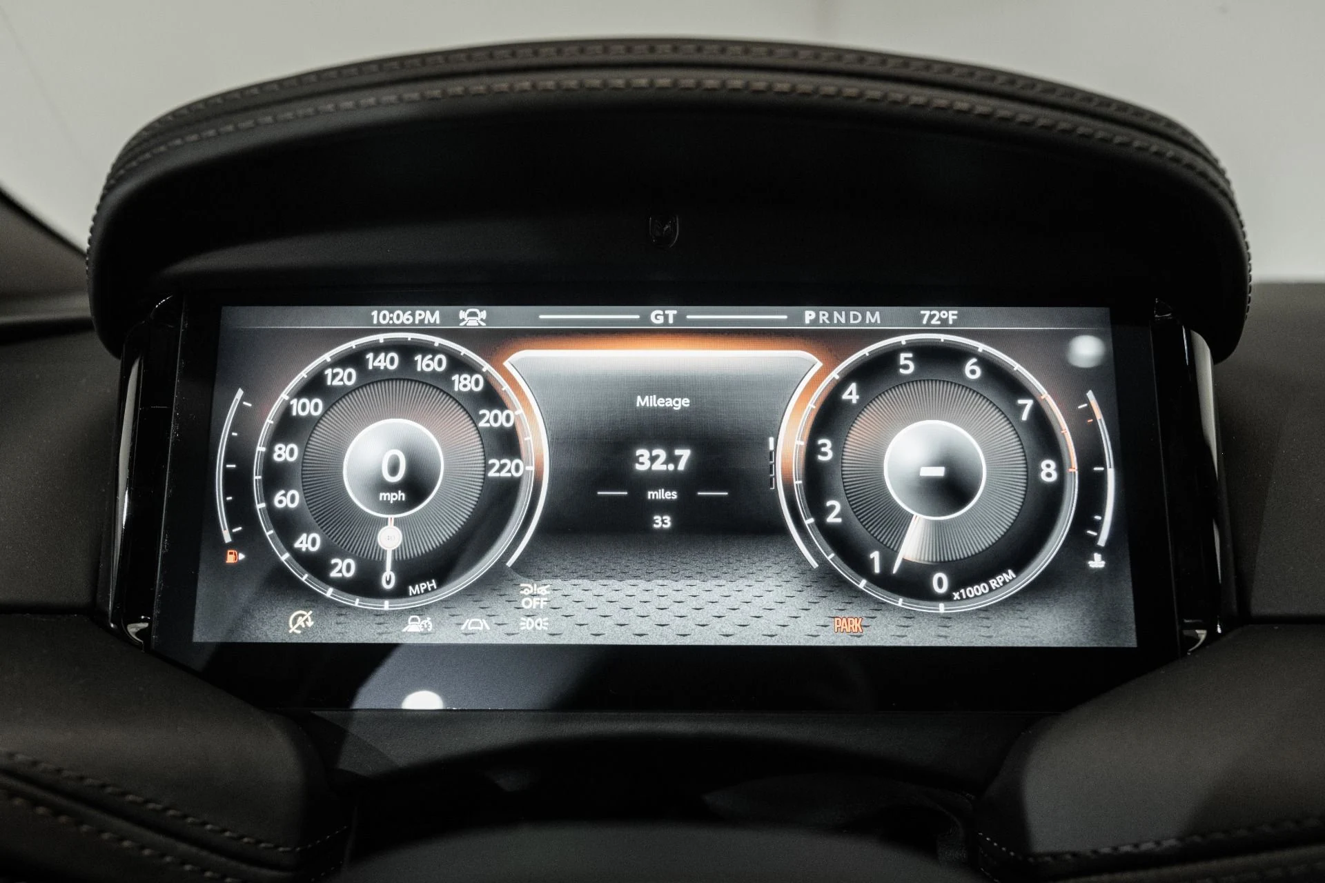 mph004_3688704219_Used_2025_Aston_Martin_DB_12_Coupe_1748960287_b0fa0721e2