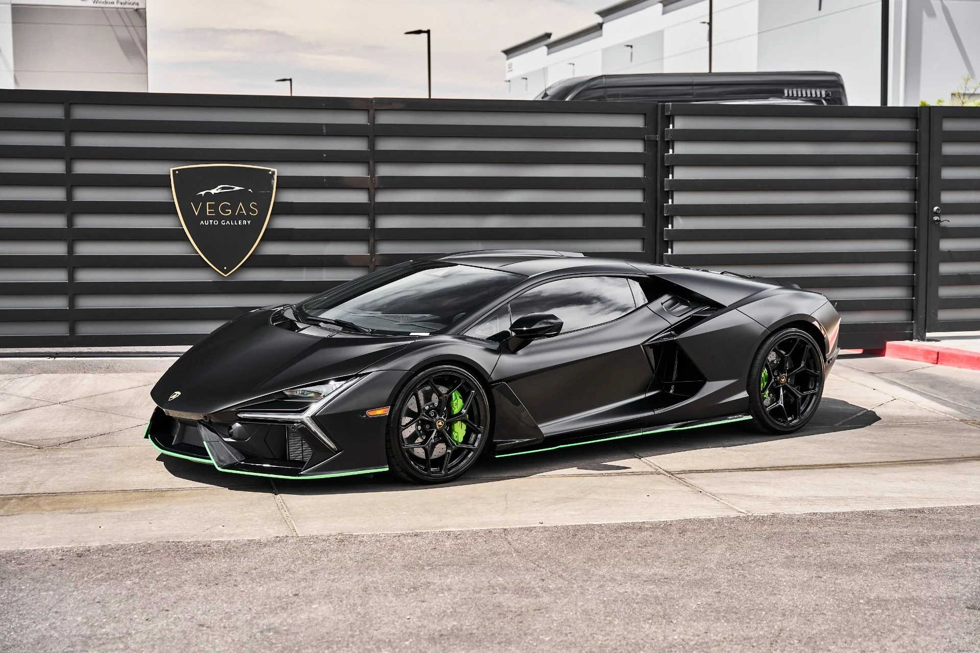 mph004_3691663962_Used_2024_Lamborghini_Revuelto_Base_1788040888_c26e001fc0