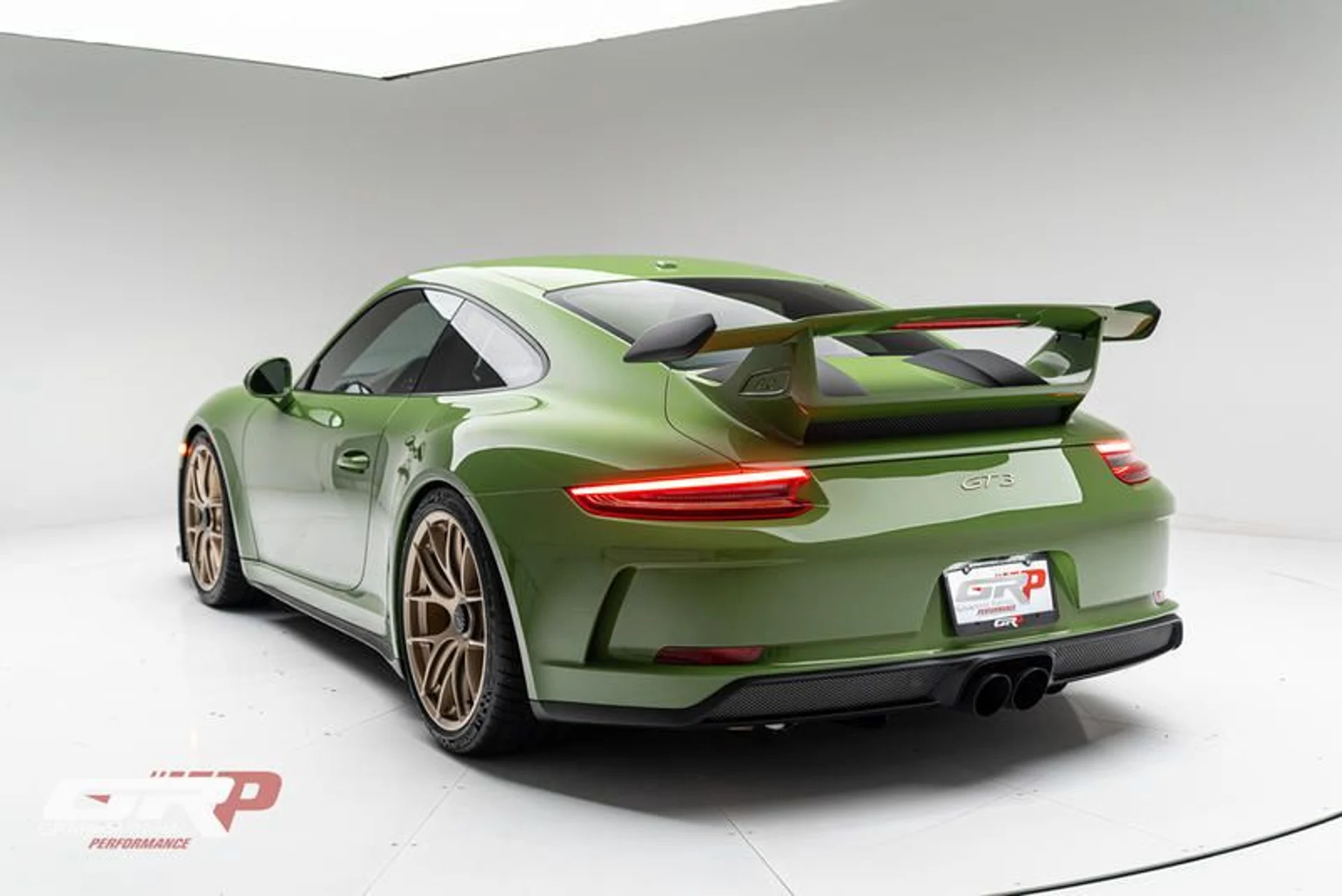 mph004_3692247875_2406_EC_26_8_FEE_4_B1_F_84_A1_09_B9_DBFCB_359_c3e623260c