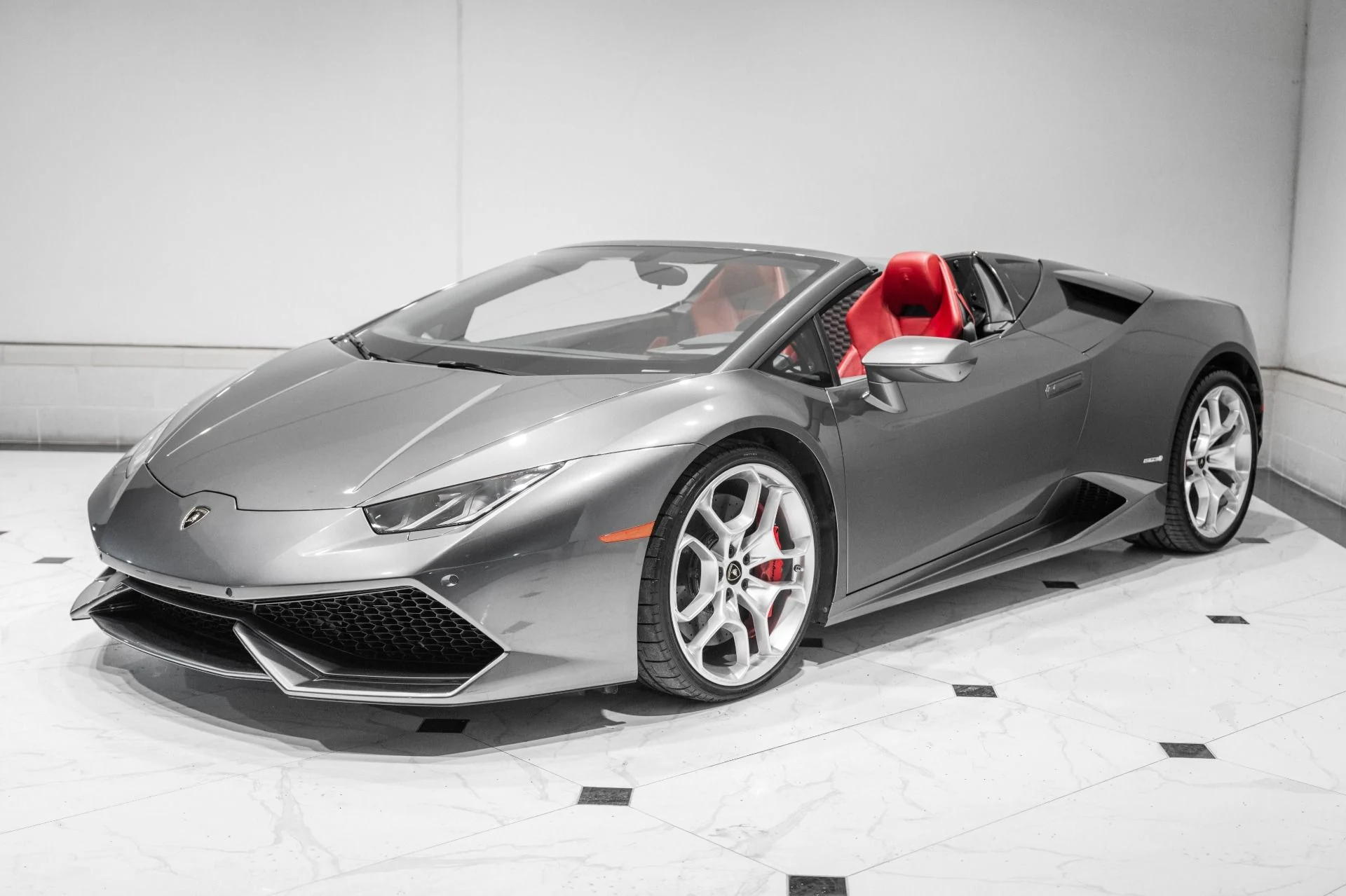 mph004_3696088796_Used_2016_Lamborghini_Huracan_LP_610_4_Spyder_1773071522_af2e89ba52