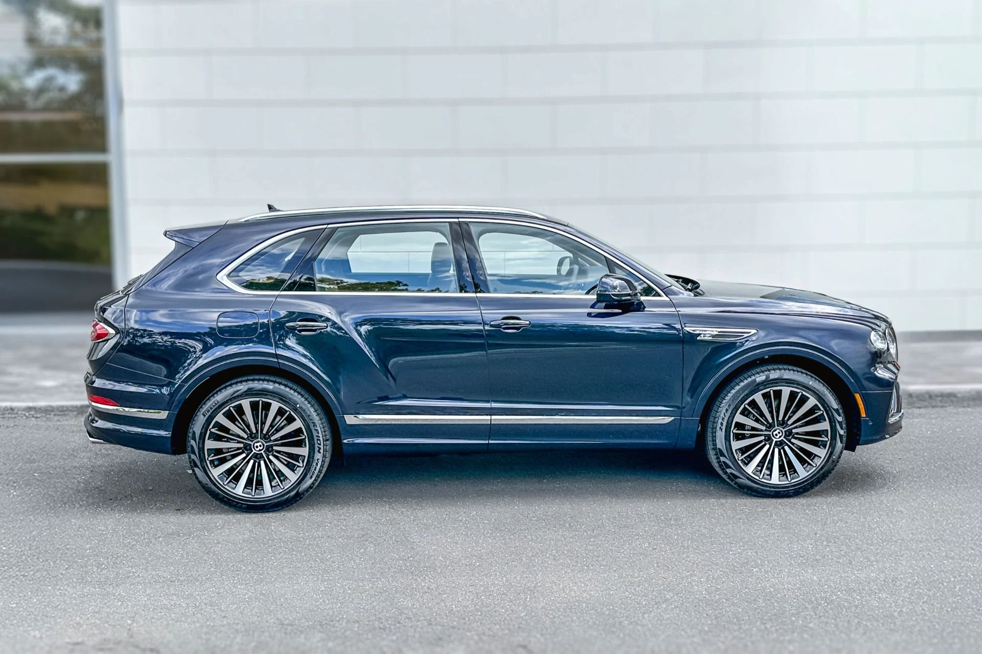 mph004_3697773428_New_2026_Bentley_Bentayga_1779111401_e308359642