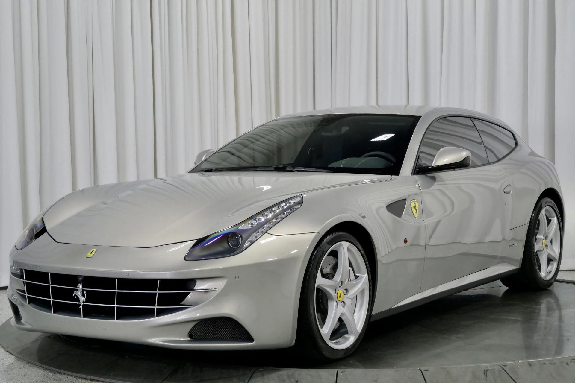 mph004_3709385175_Used_2012_Ferrari_FF_UAE_Edition_1762196572_c5f2bafd62
